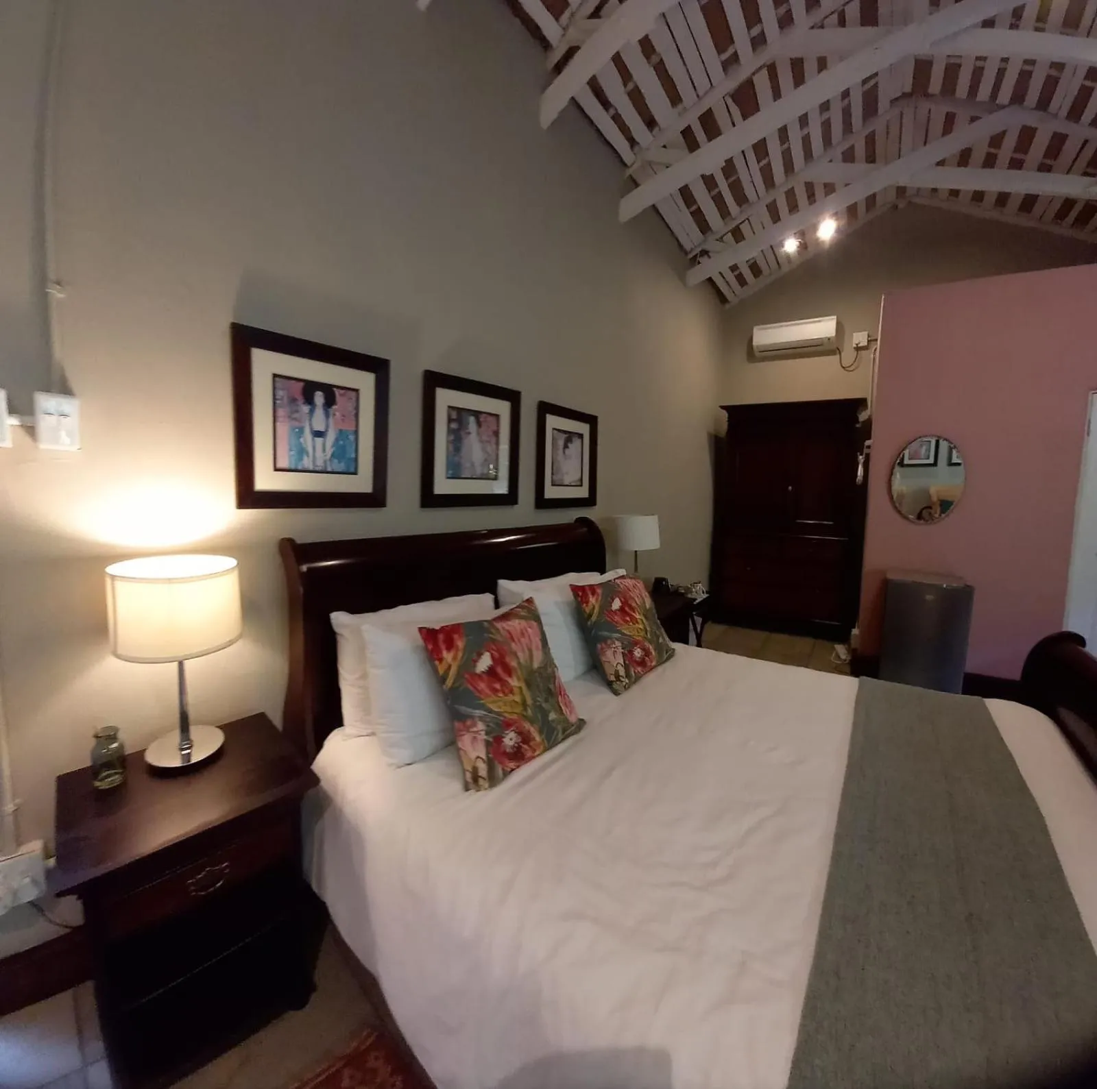 Bedroom, Bed in Ascot Bush Lodge