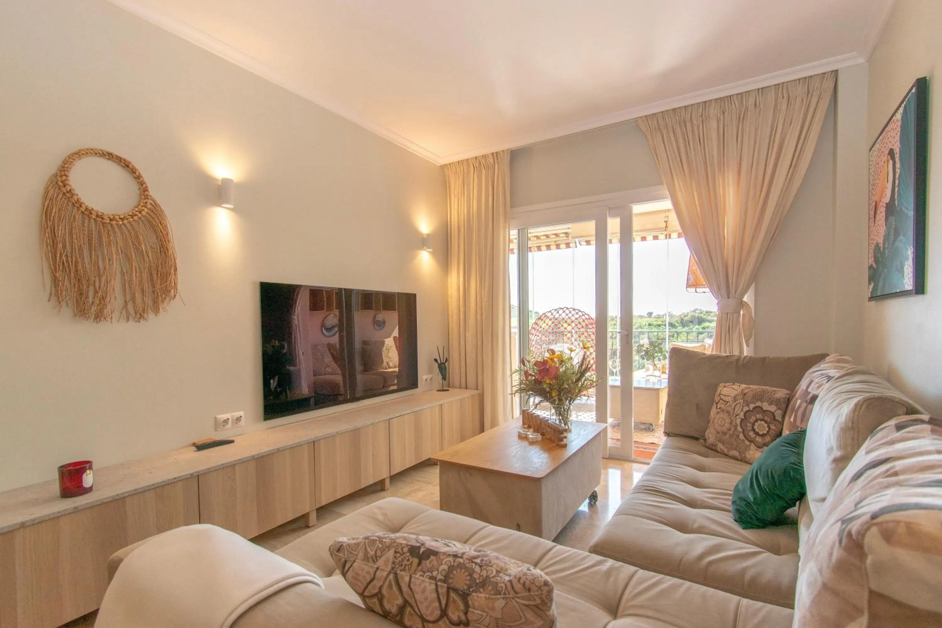 Living room in Paraiso De Riviera - Happy Rentals