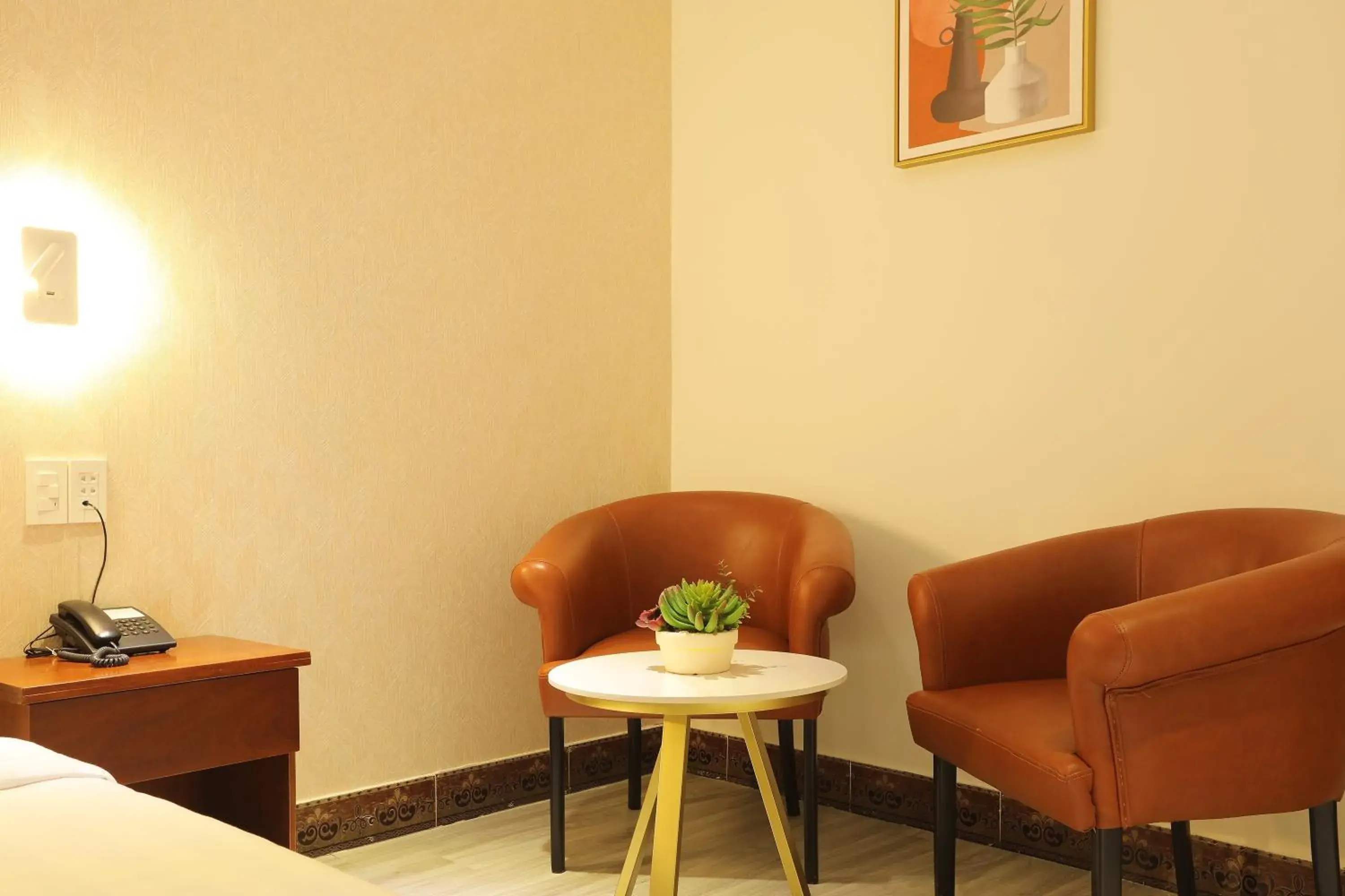 Standard Queen Room in Lanura Saigon Boutique Hotel Standard Queen Room in Lanura Saigon Boutique Hotel