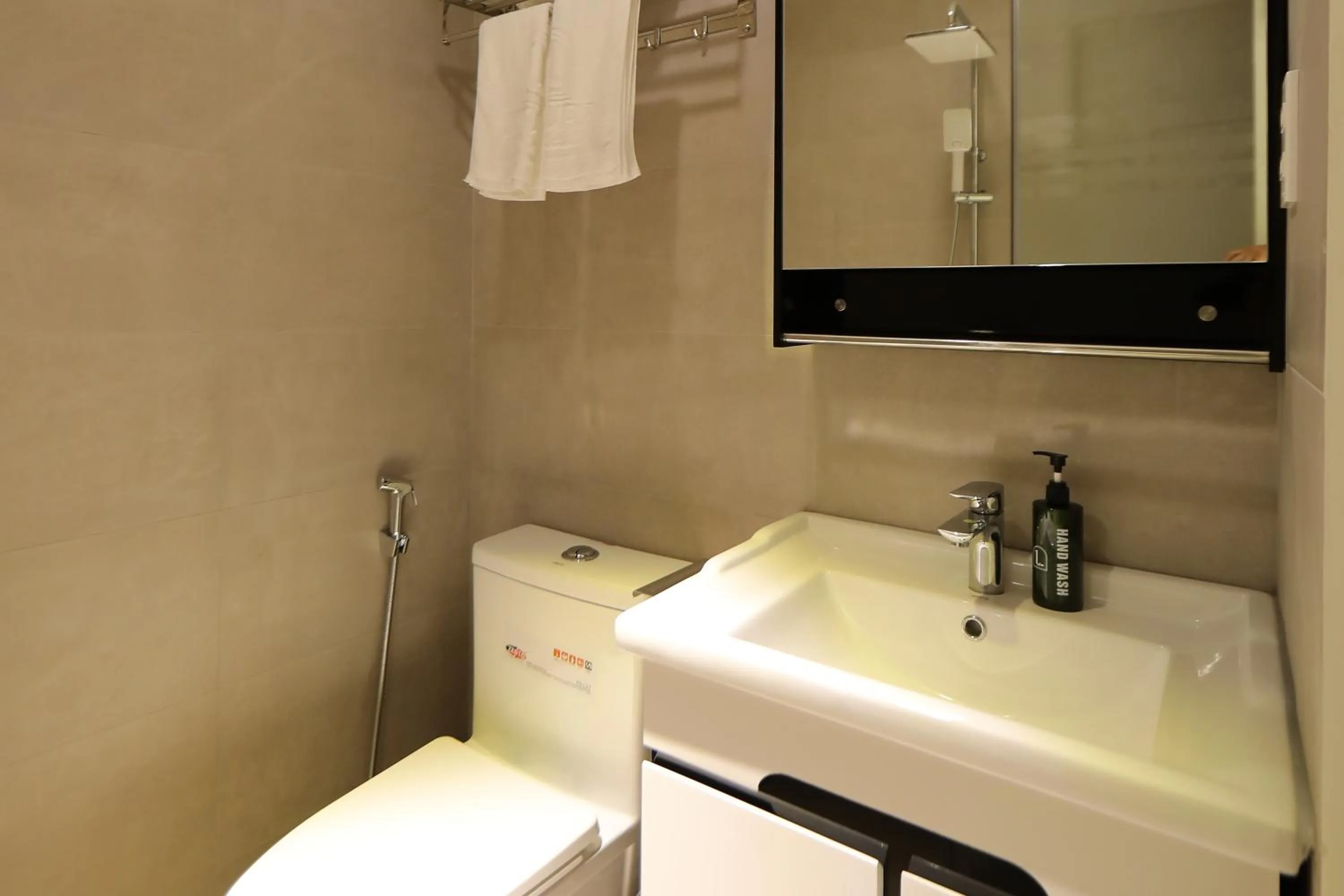 Bathroom in Lanura Saigon Boutique Hotel