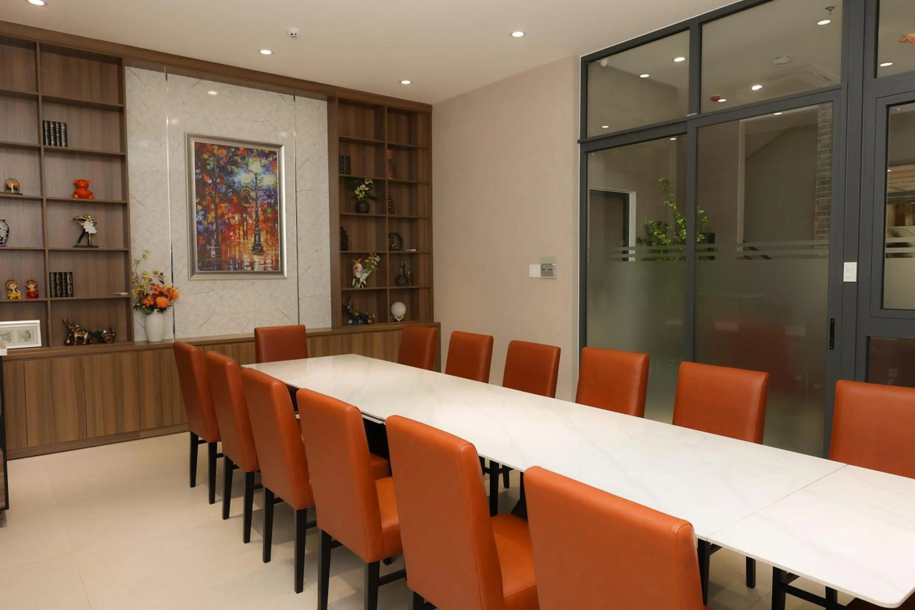 Business facilities in Lanura Saigon Boutique Hotel