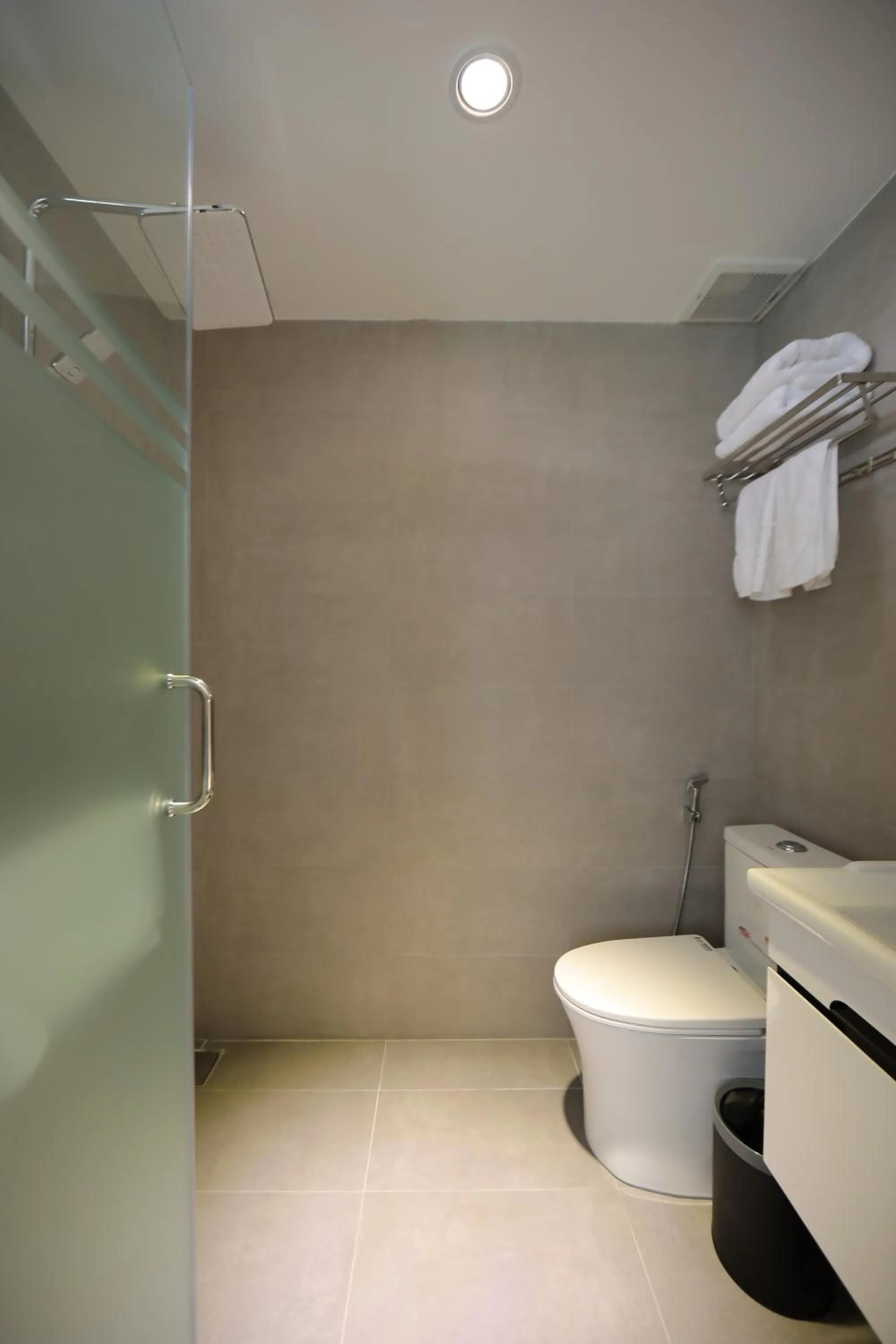 Bathroom in Lanura Saigon Boutique Hotel