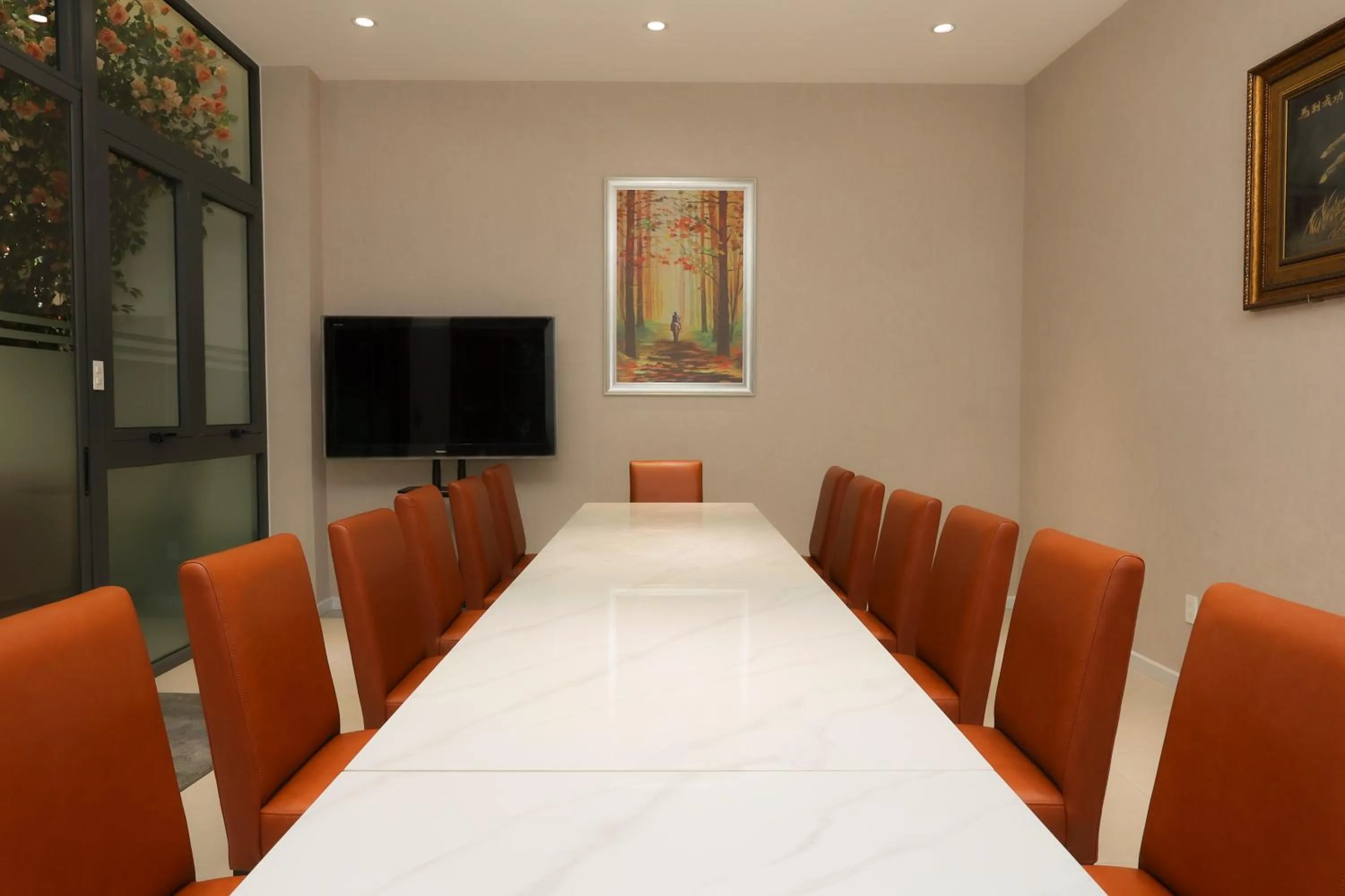 Business facilities in Lanura Saigon Boutique Hotel