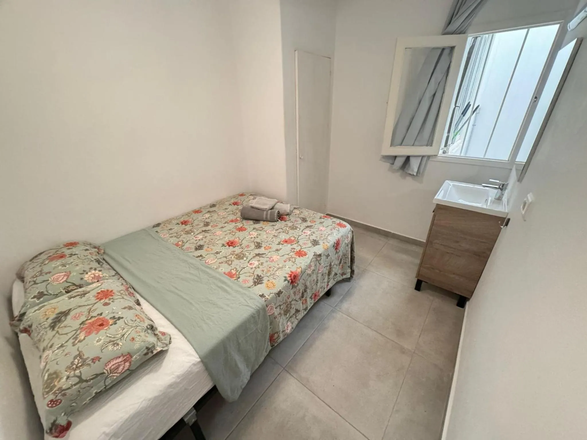 Bed in Cisne By Nest Hostel