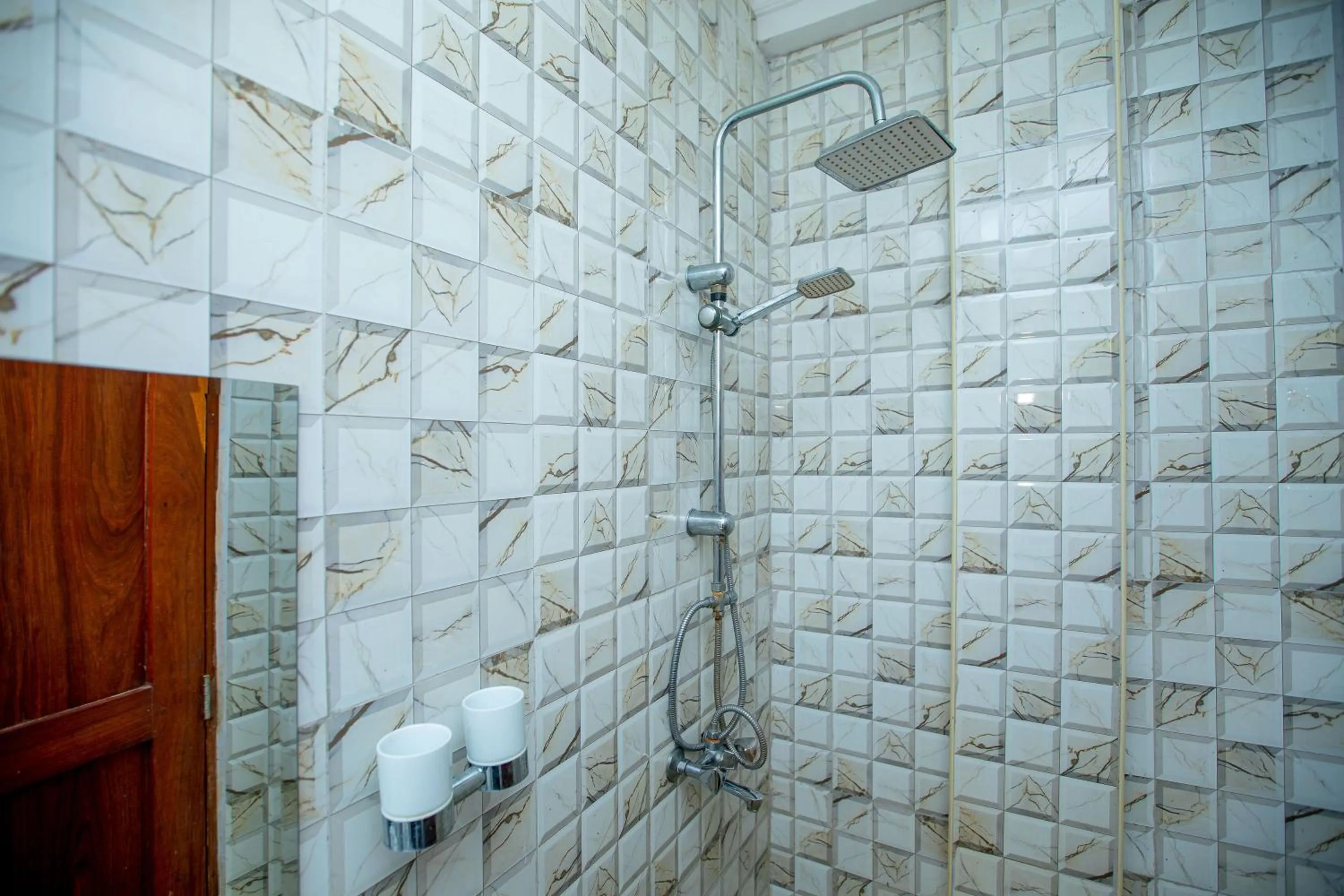Bathroom in KAYS LODGE