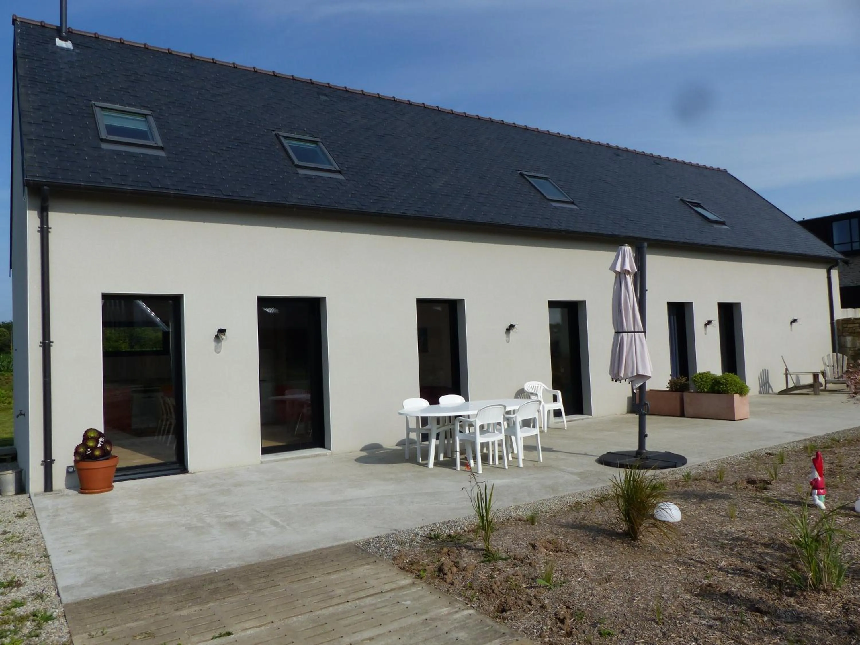 Property building in Les Chambres d'hôtes de Kérasquer