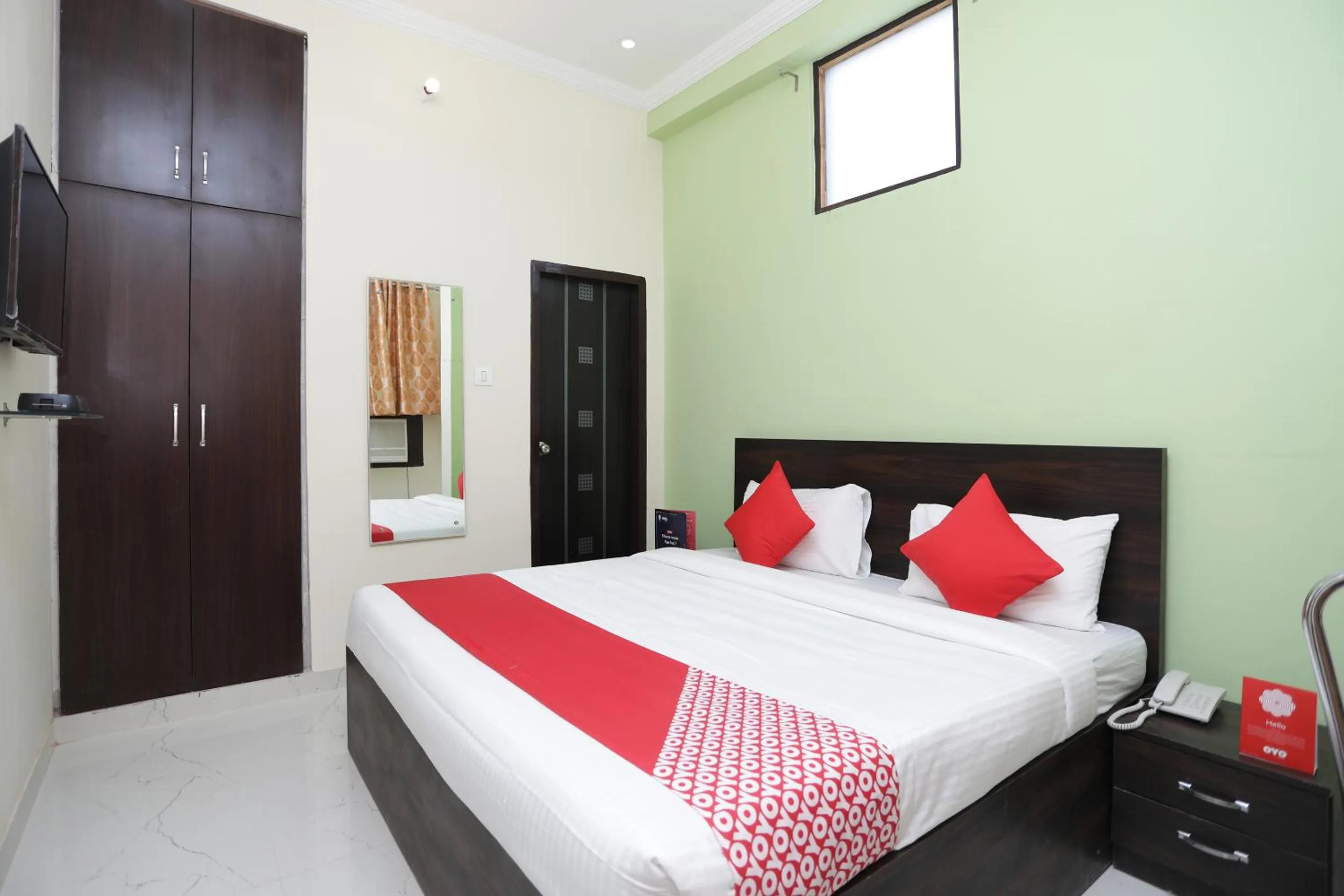 Bedroom, Bed in Hotel O Greenview Inn