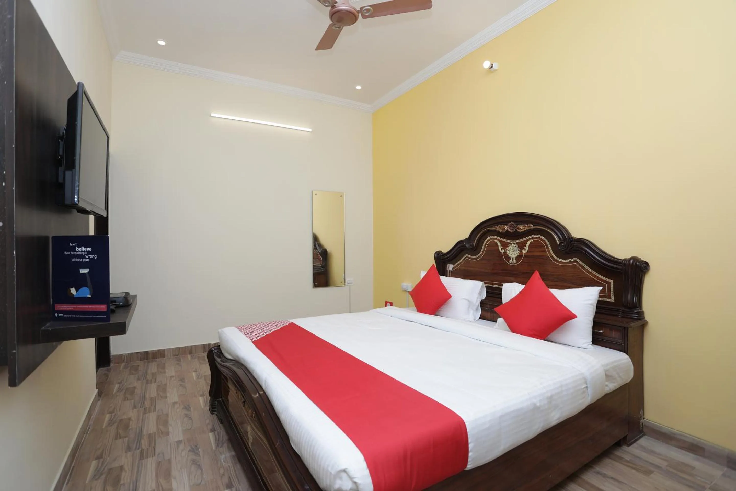 Bed in Hotel O Greenview Inn