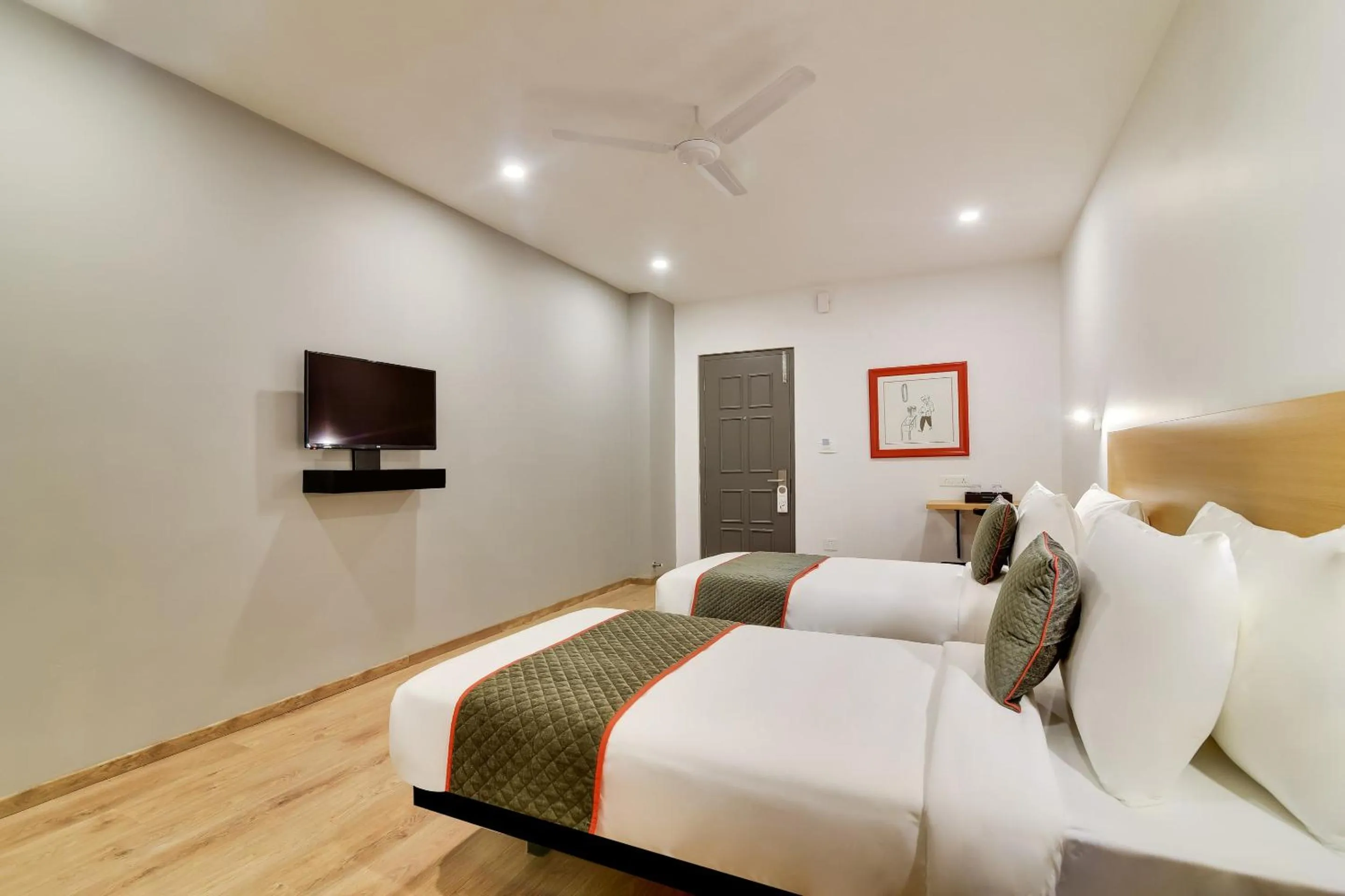 Bedroom, Bed in Townhouse Kovilambakkam