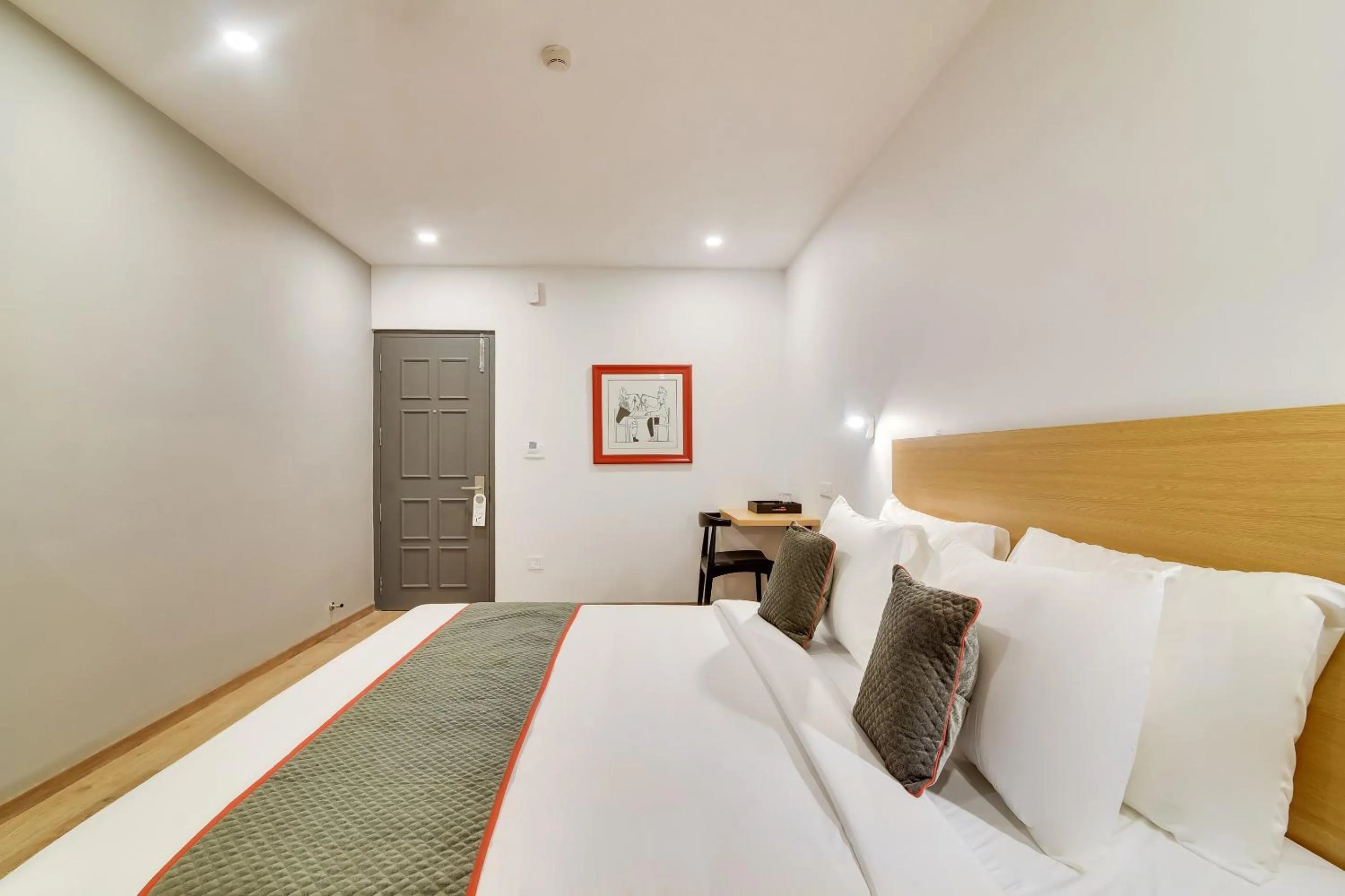 Bedroom, Bed in Townhouse Kovilambakkam