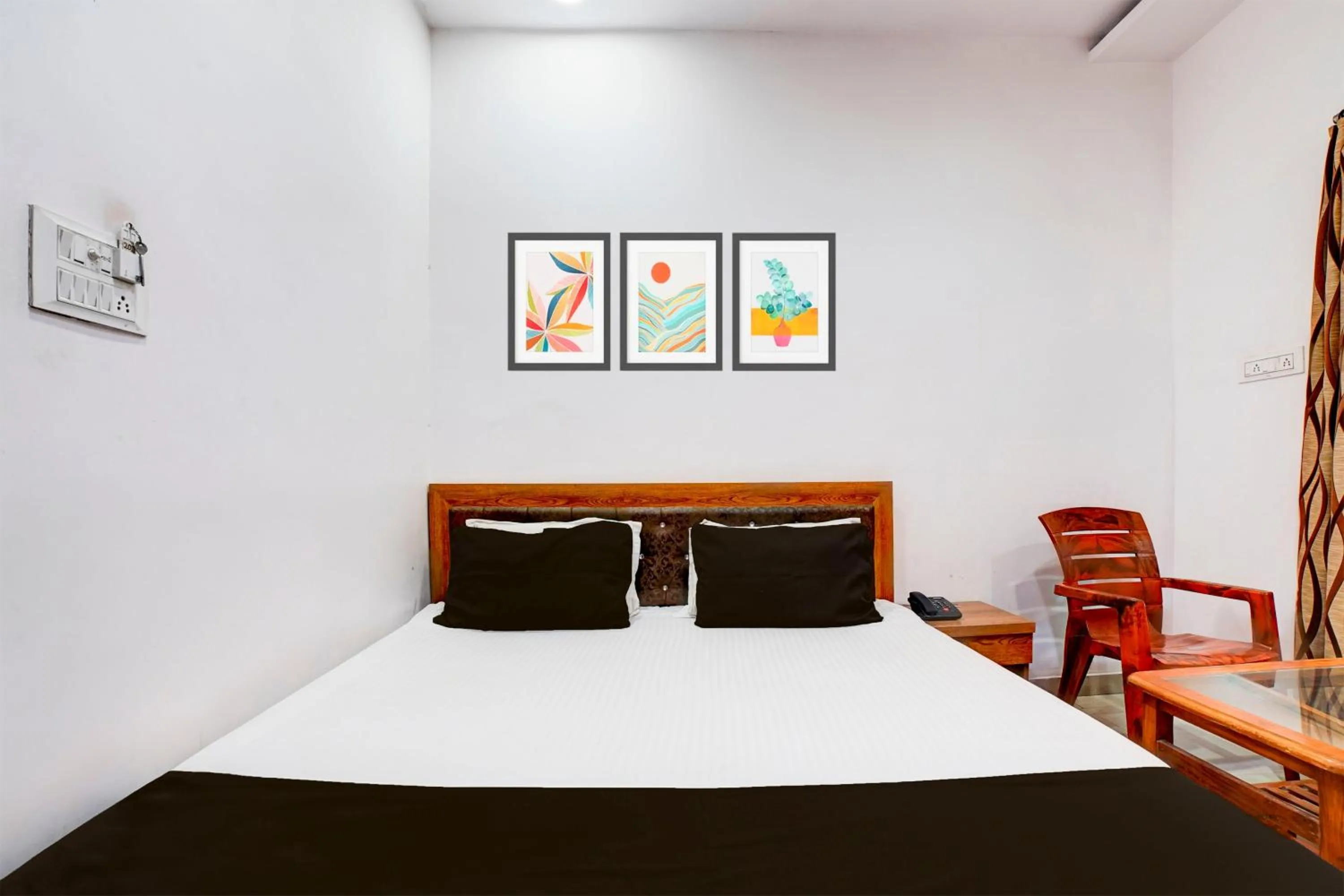 Bedroom in Hotel O Lake Link