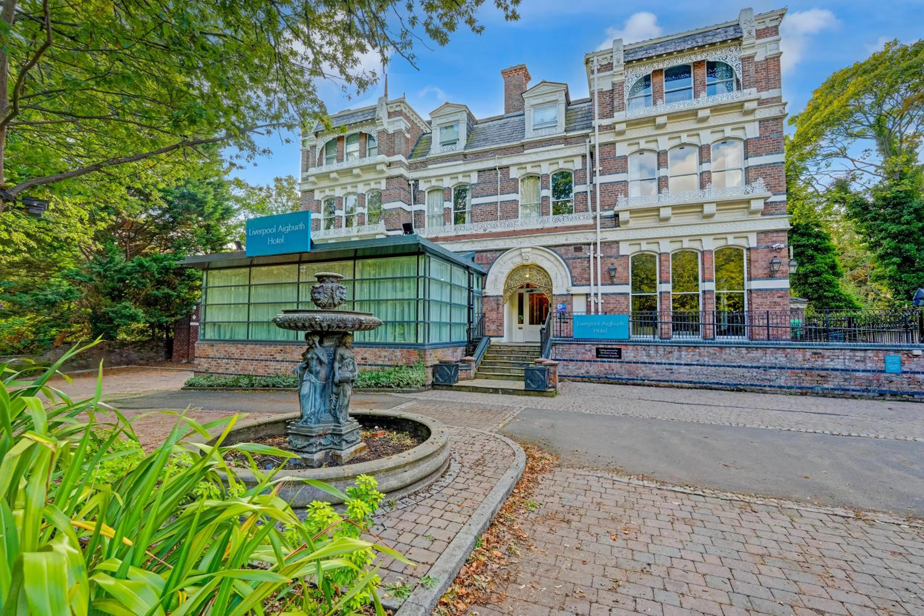 Property building in Liverpool Aigburth Hotel By Belvilla