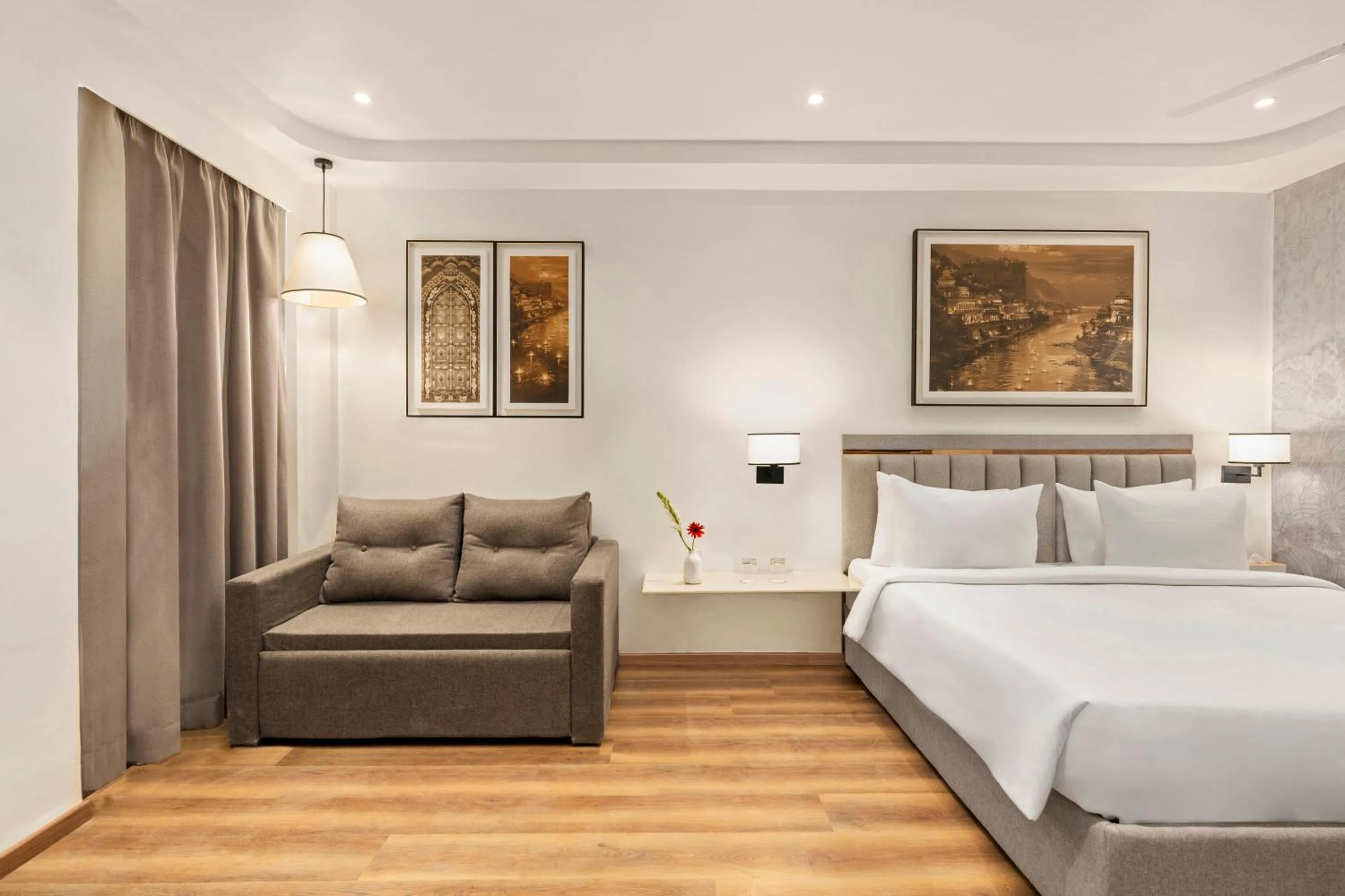 Bed in Hotel Ayodhya