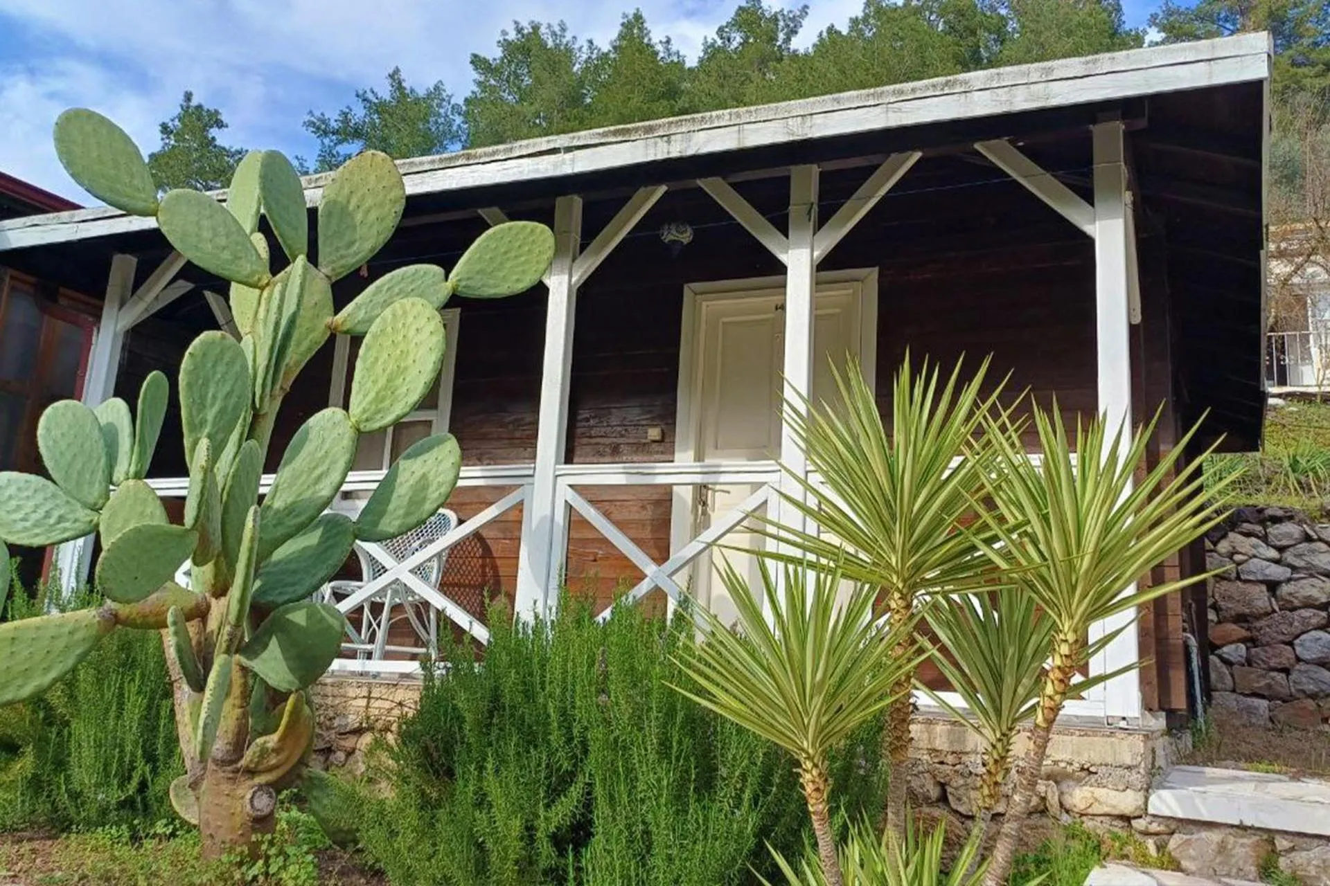 Day in Angels Garden Hotel