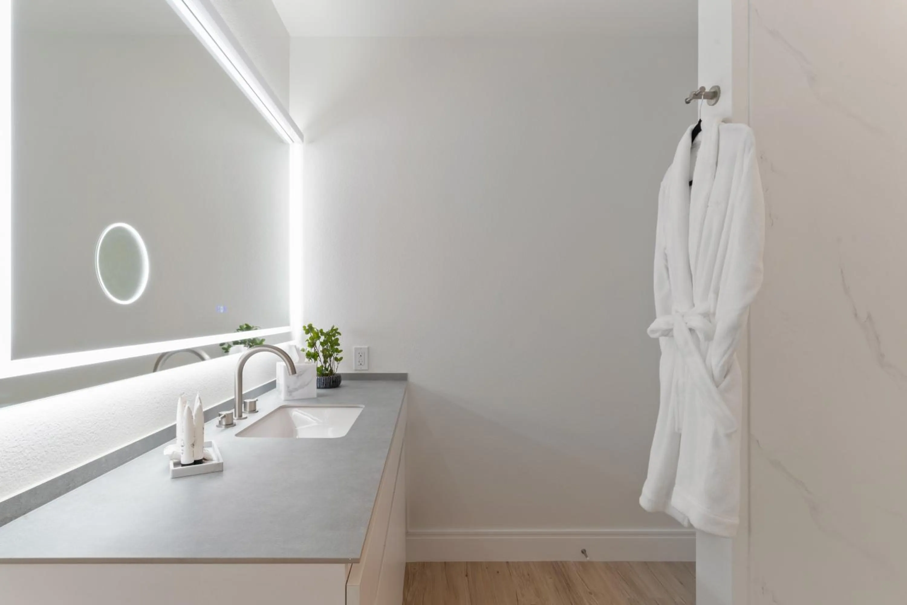 Bathroom in Otonomus Hotel Las Vegas