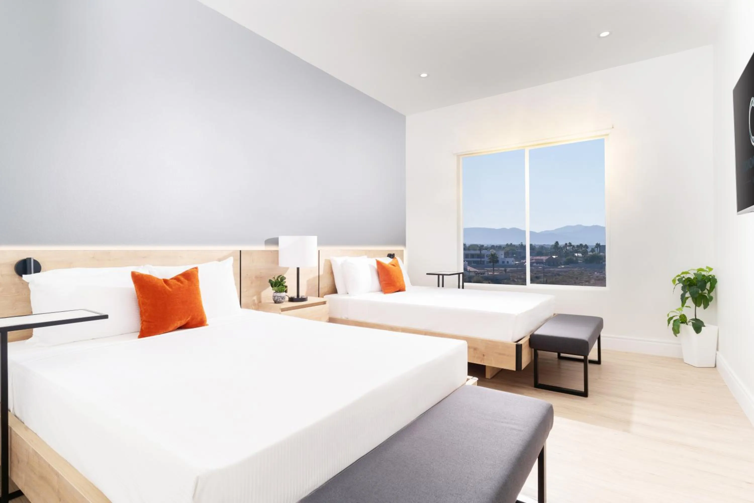 Bed in Otonomus Hotel Las Vegas