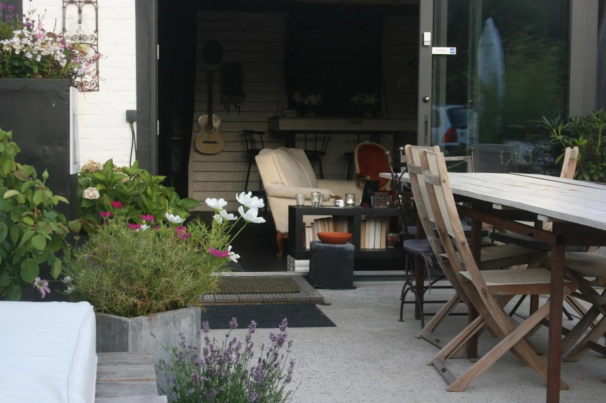 Patio in Guesthouse Kathome