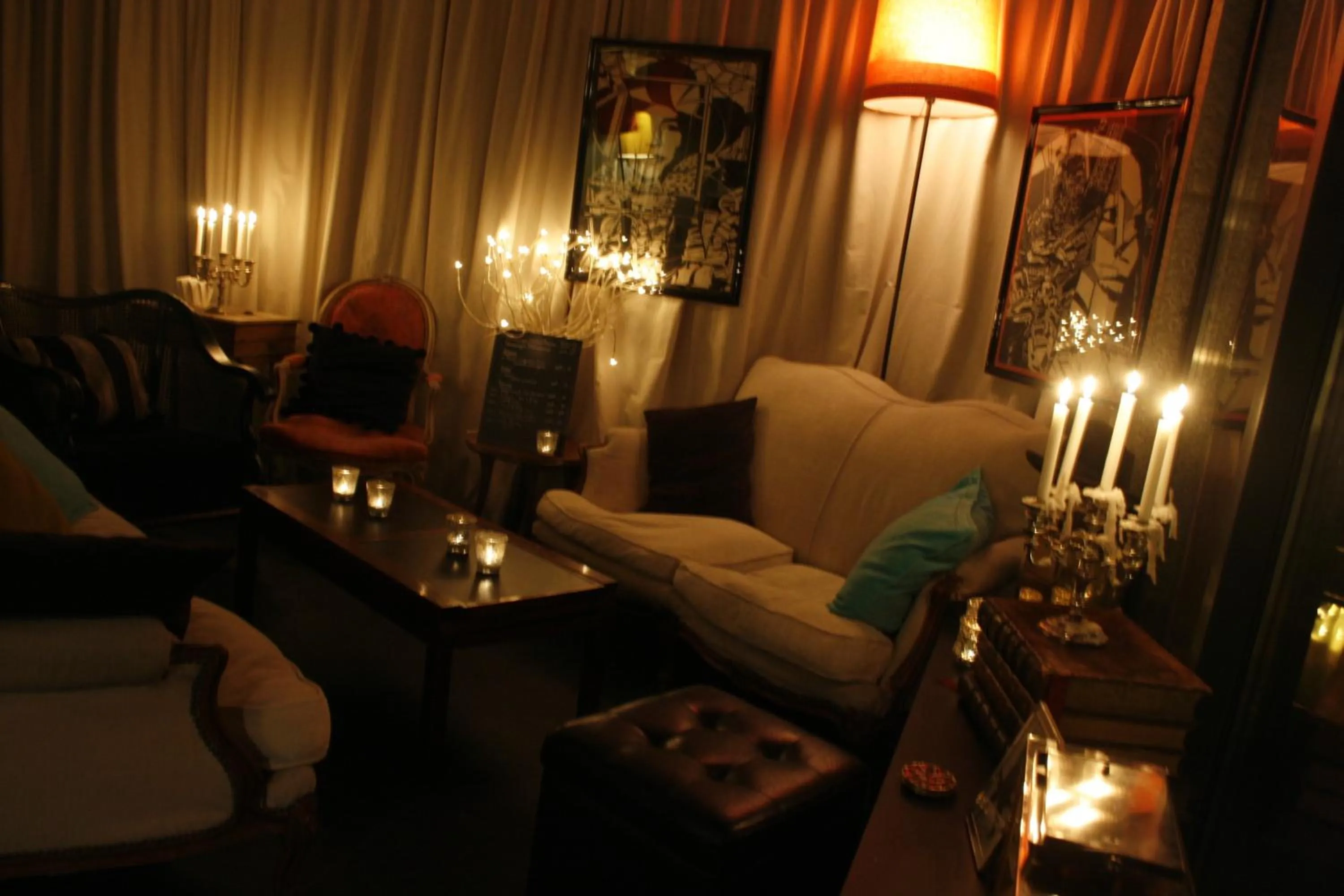 Communal lounge/ TV room in Guesthouse Kathome