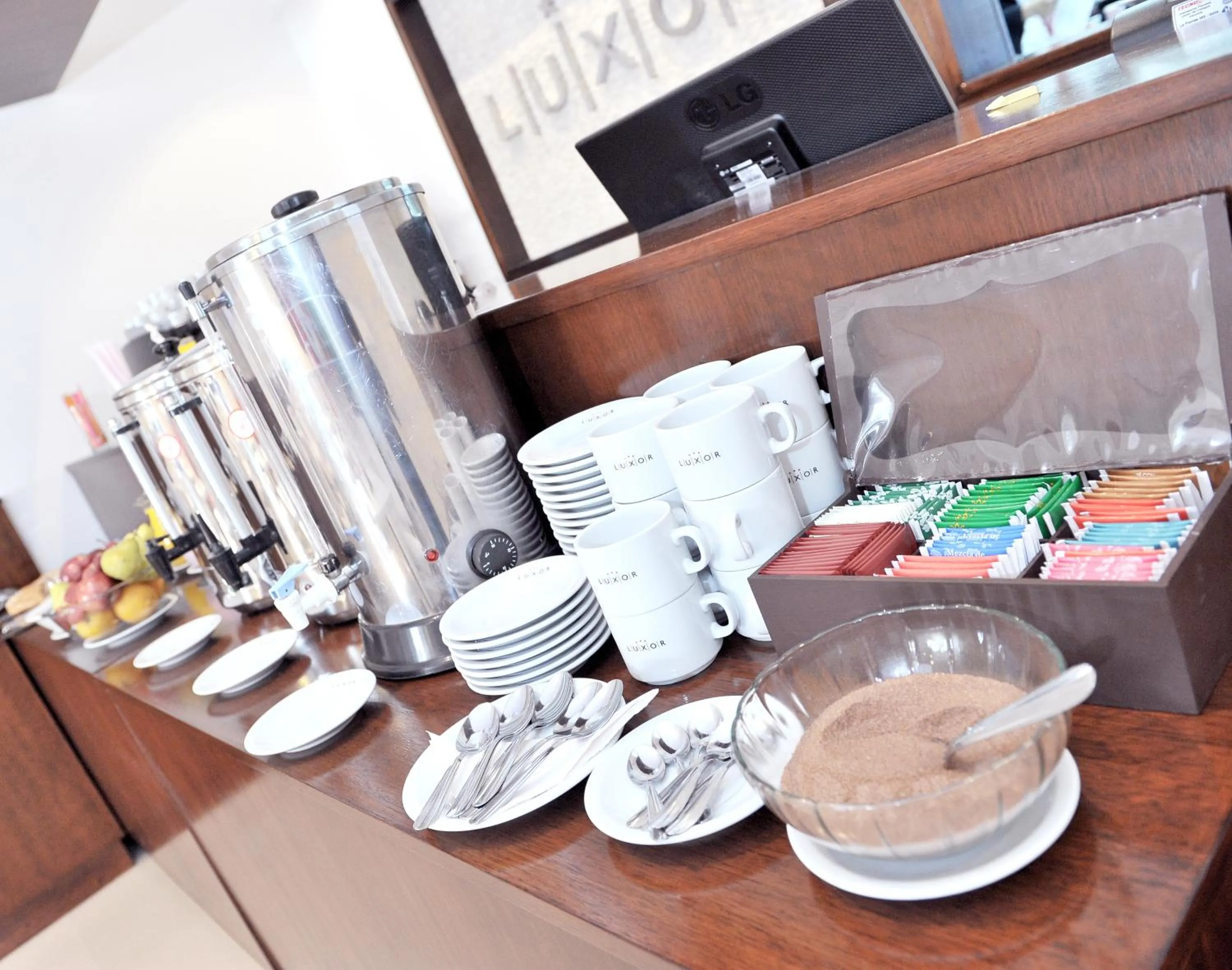 Restaurant/places to eat in Luxor Hotel & Spa