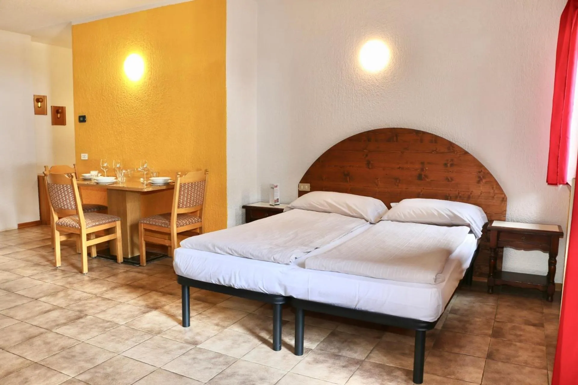 Bed in Residence Adele