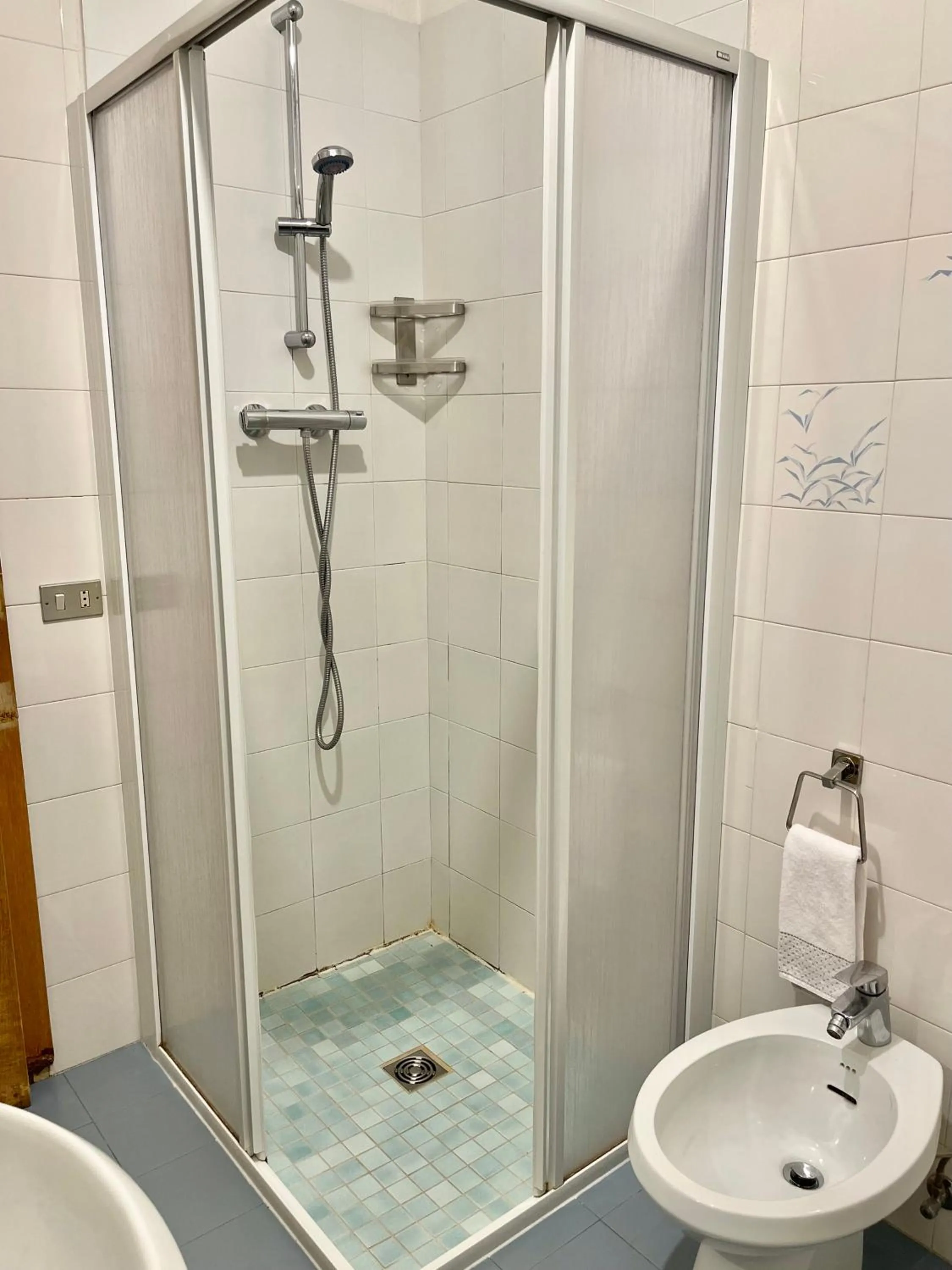 Shower in Residence Adele