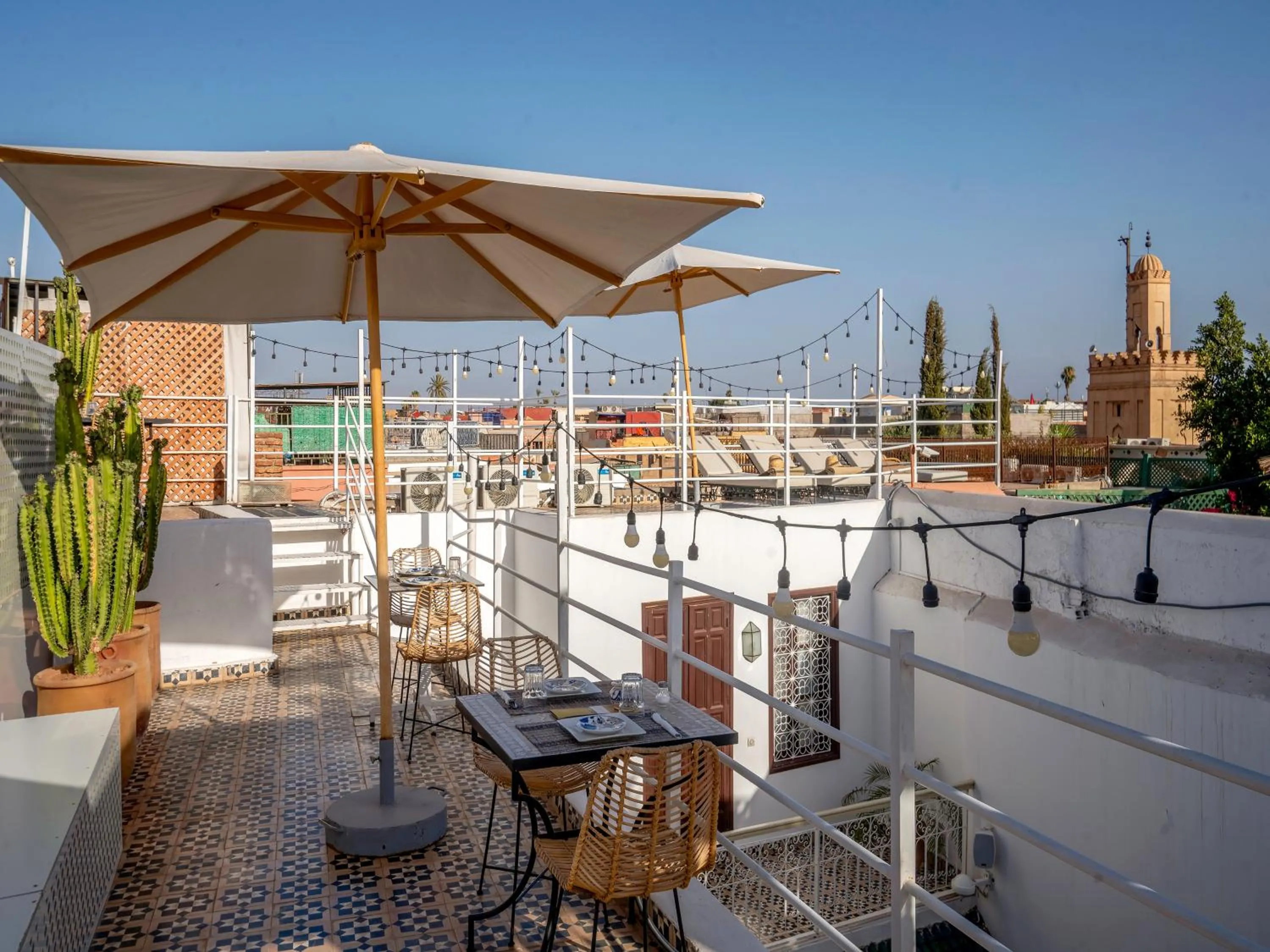 Restaurant/places to eat in Riad Tzizwit Boutique Hotel & SPA