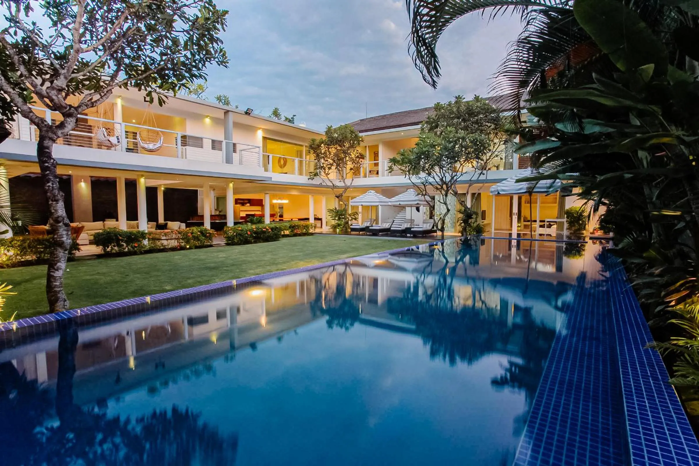 Swimming pool in CassaMia Bali - Spacious Luxury 5 Bedroom Villa