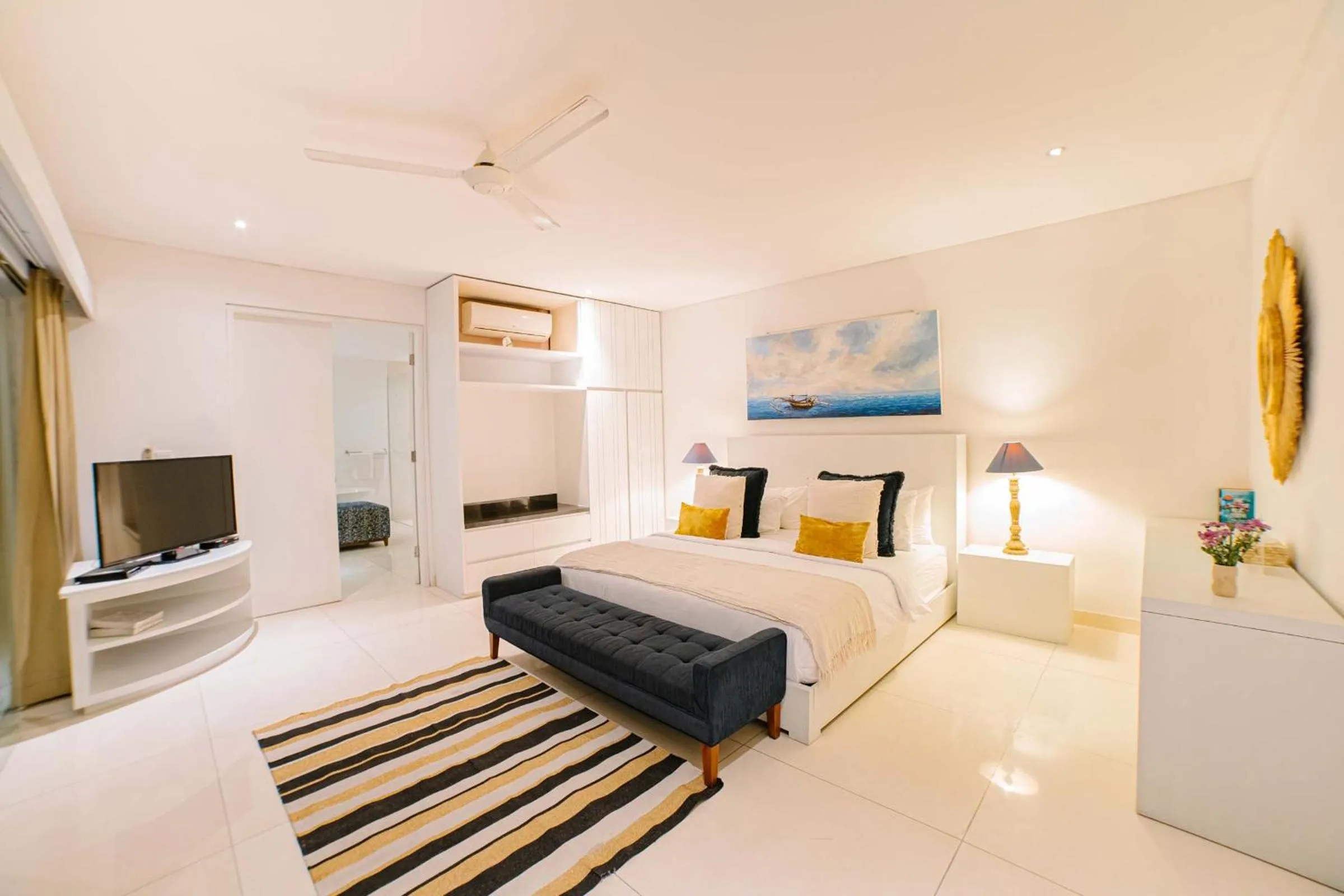 Photo of the whole room, Bed in CassaMia Bali - Spacious Luxury 5 Bedroom Villa