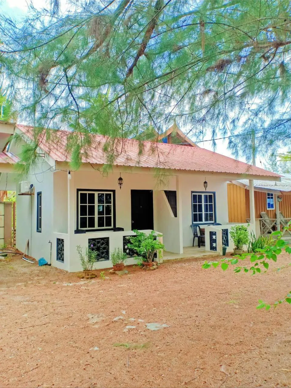 Chenang Indah Chalets