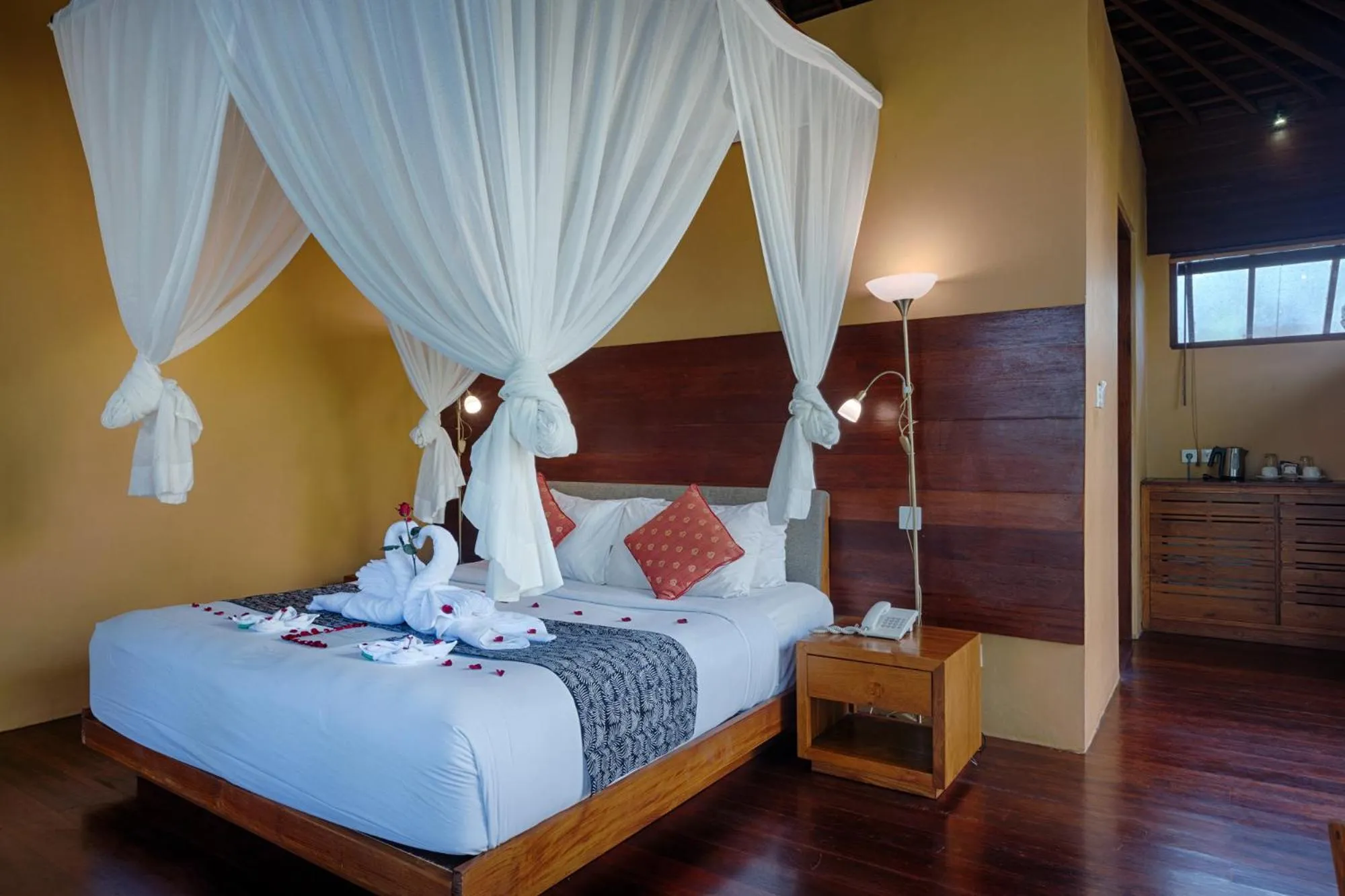 Bedroom, Bed in Samkhya Villas - Free 1x Floating Breakfast or Minibar