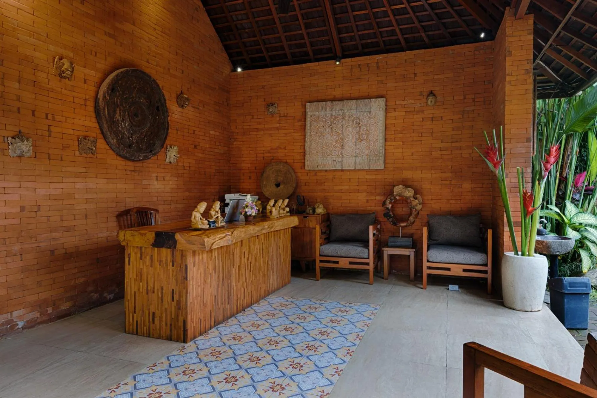 Property building in Samkhya Villas - Free 1x Floating Breakfast or Minibar