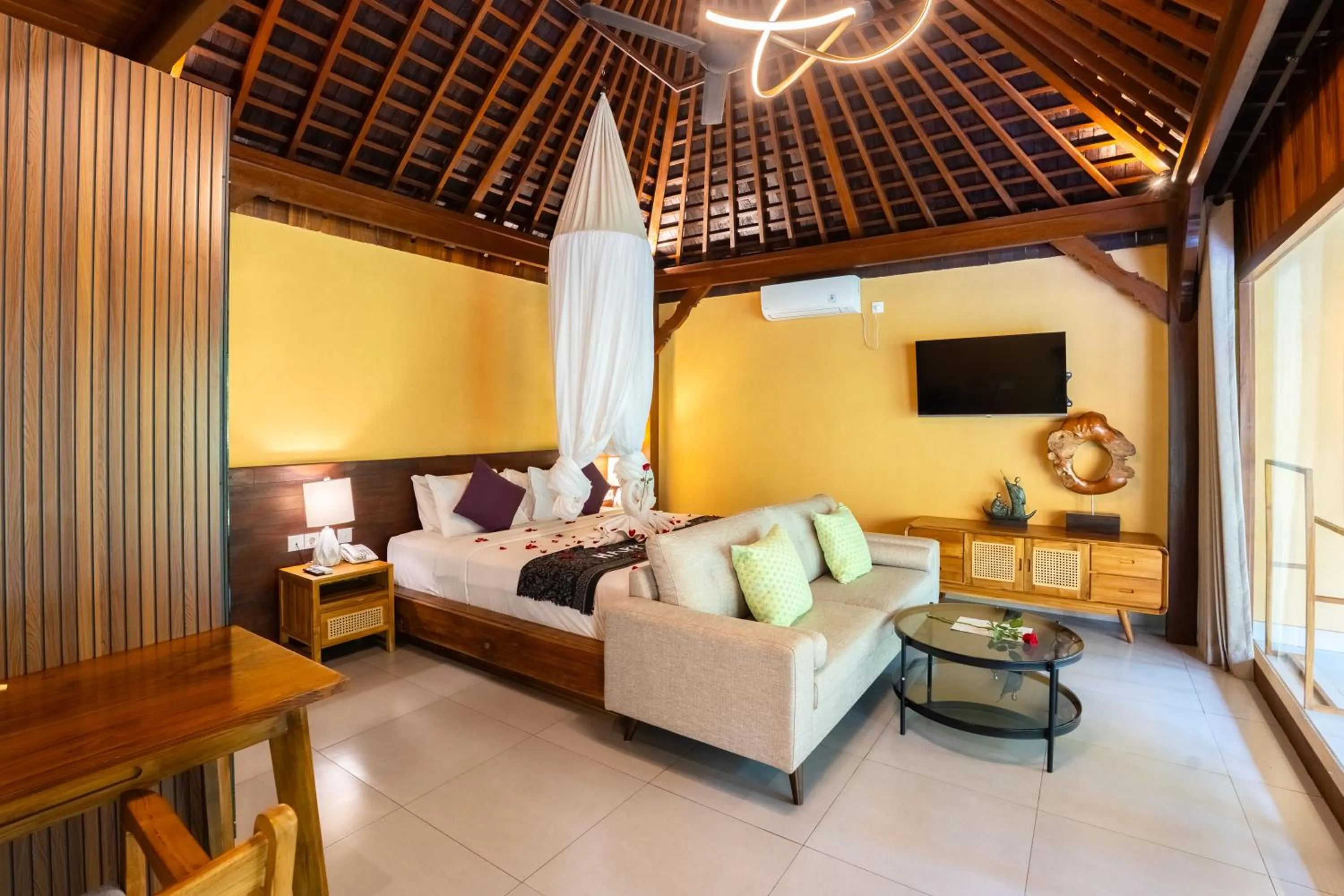 Bedroom, Bed in Samkhya Villas - Free 1x Floating Breakfast or Minibar