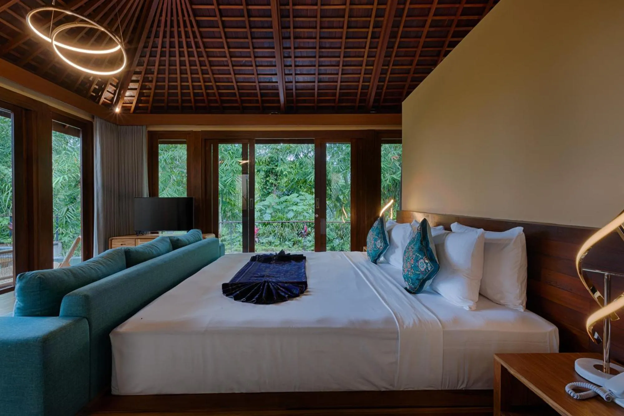 Bedroom, Bed in Samkhya Villas - Free 1x Floating Breakfast or Minibar