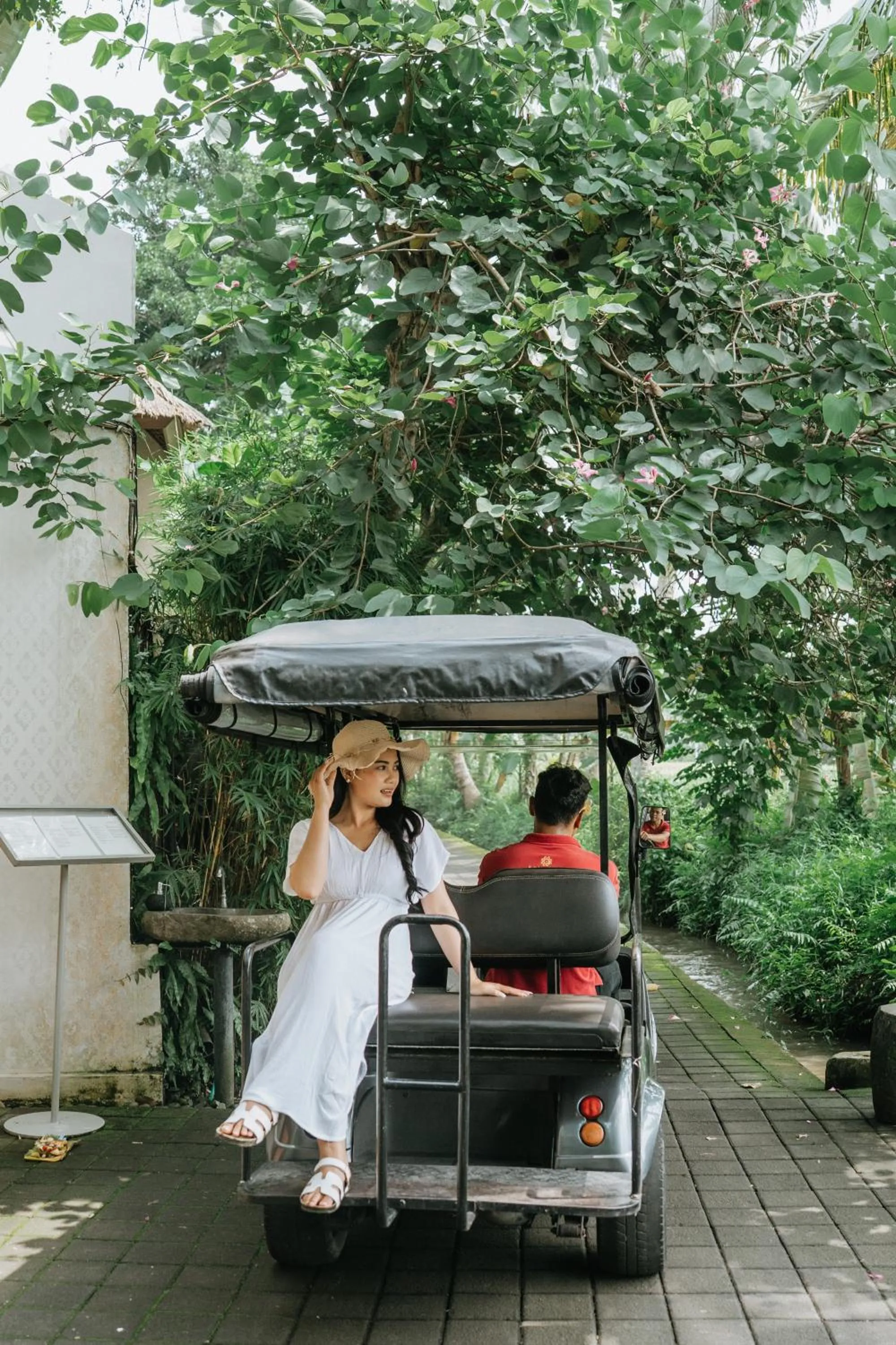 Guests in Samkhya Villas - Free 1x Floating Breakfast or Minibar