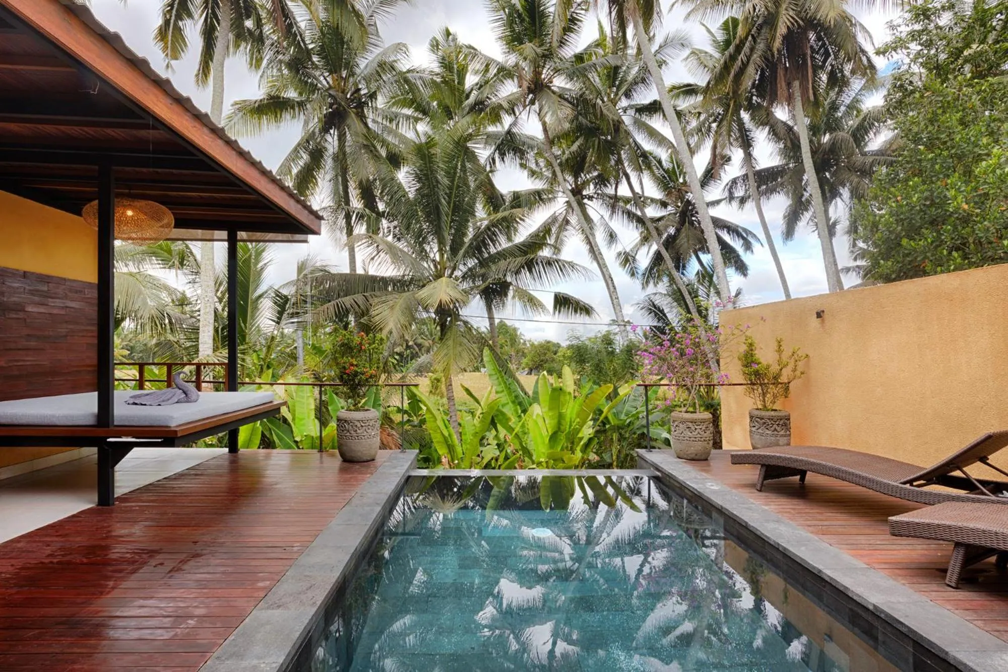 Day in Samkhya Villas - Free 1x Floating Breakfast or Minibar