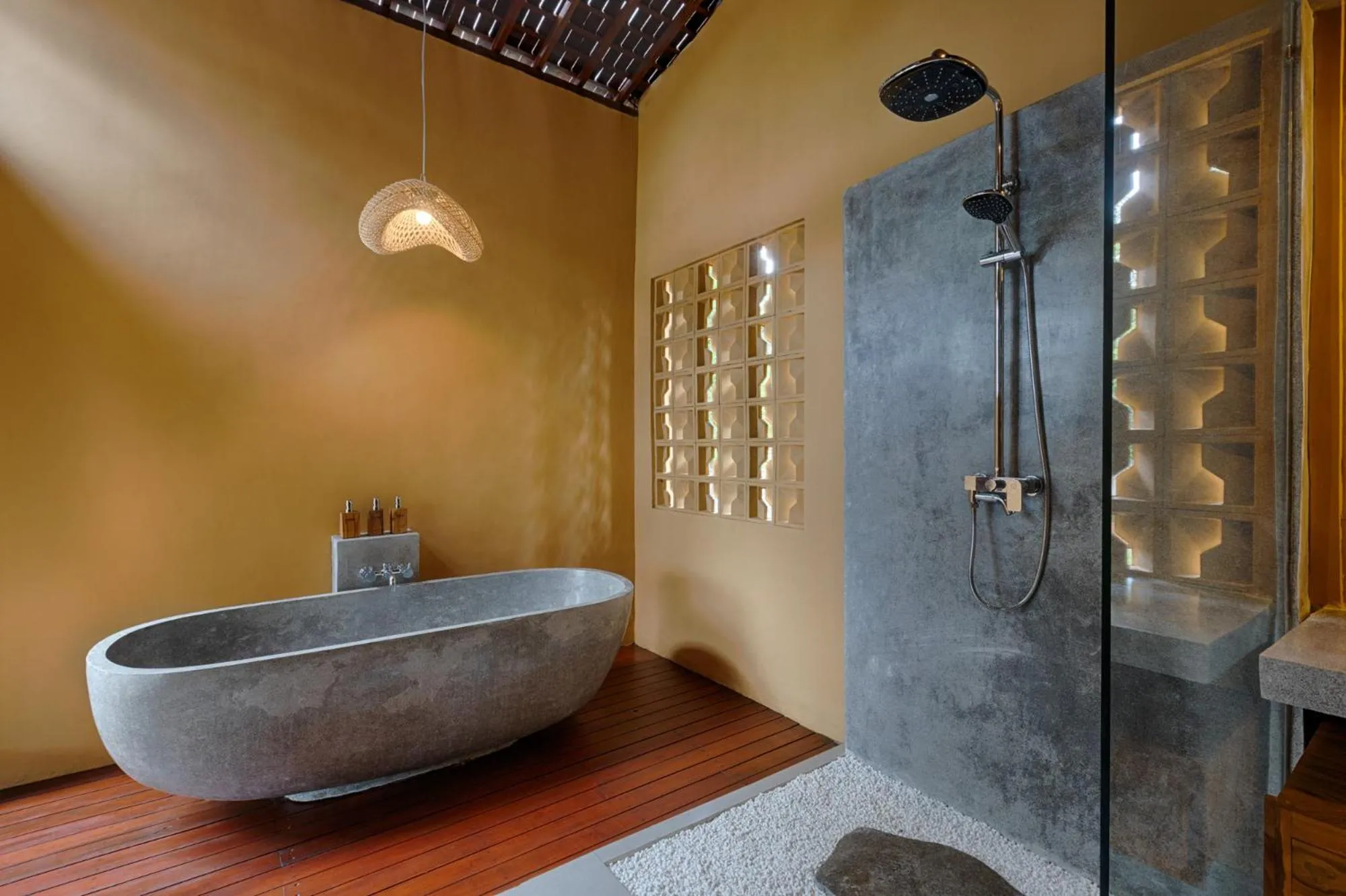 Shower in Samkhya Villas - Free 1x Floating Breakfast or Minibar