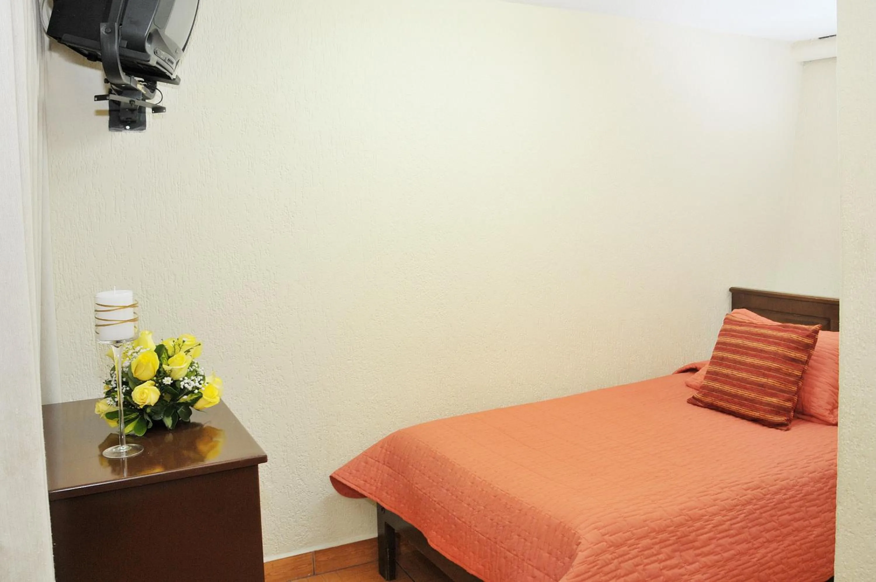 Bedroom, Bed in Hotel Margarita 2