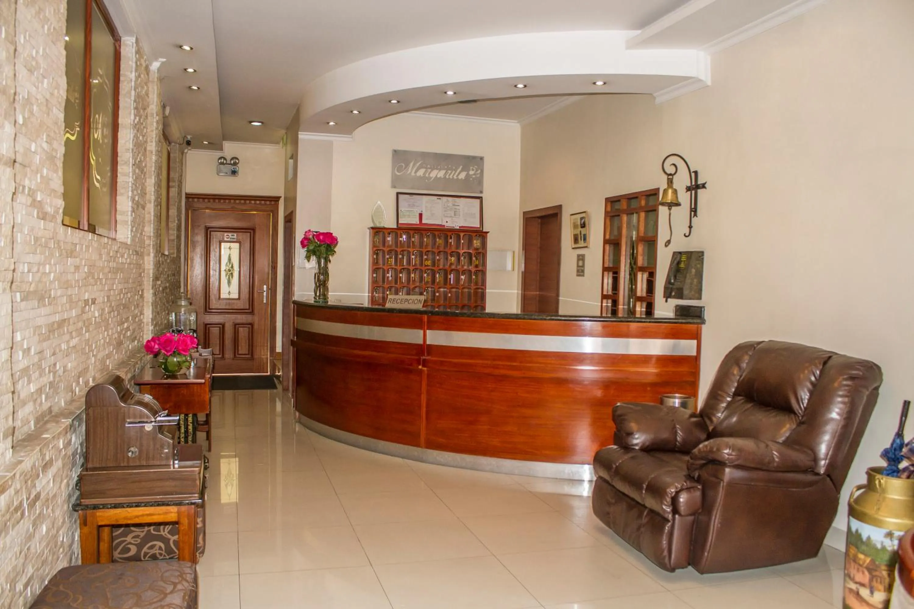 Lobby or reception in Hotel Margarita 2