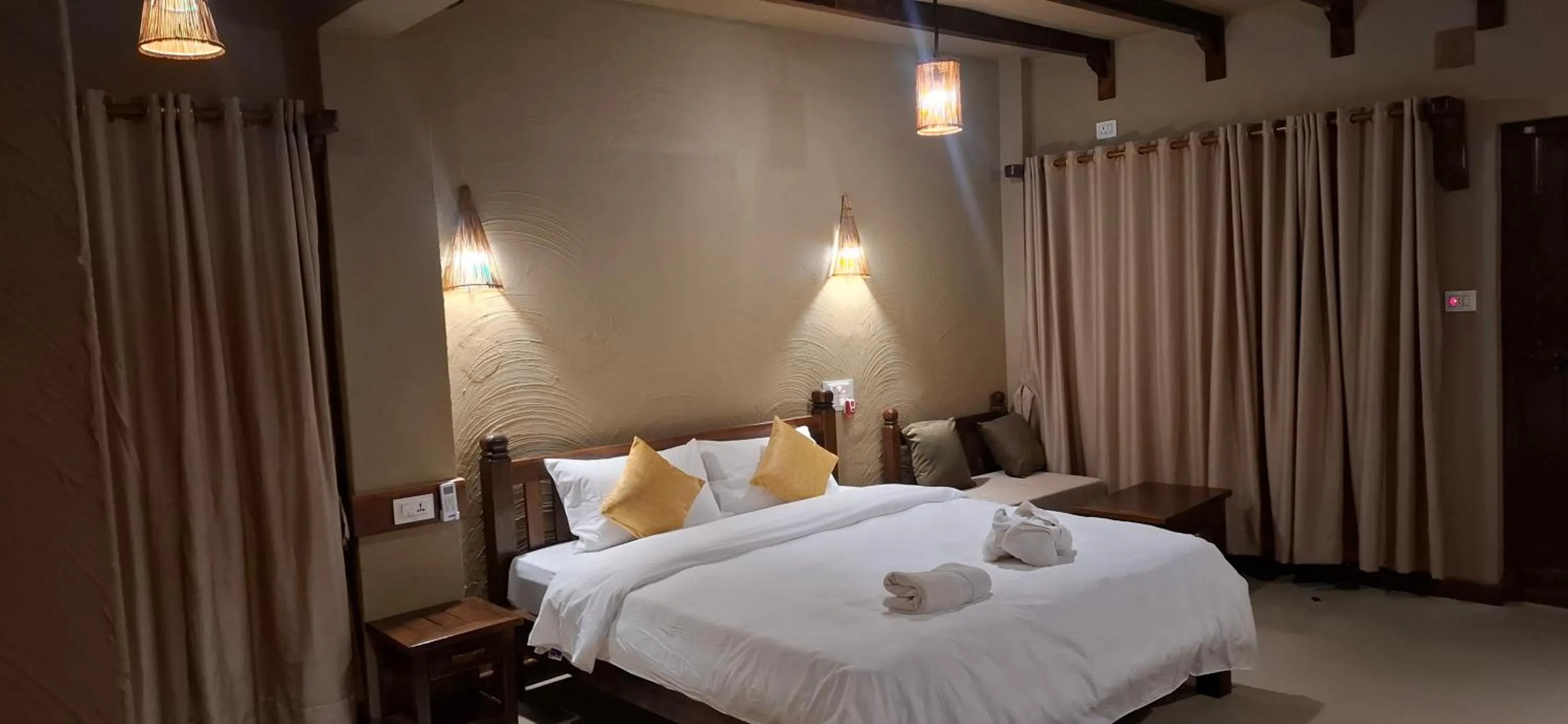 Bedroom, Bed in River View Jungle Camp