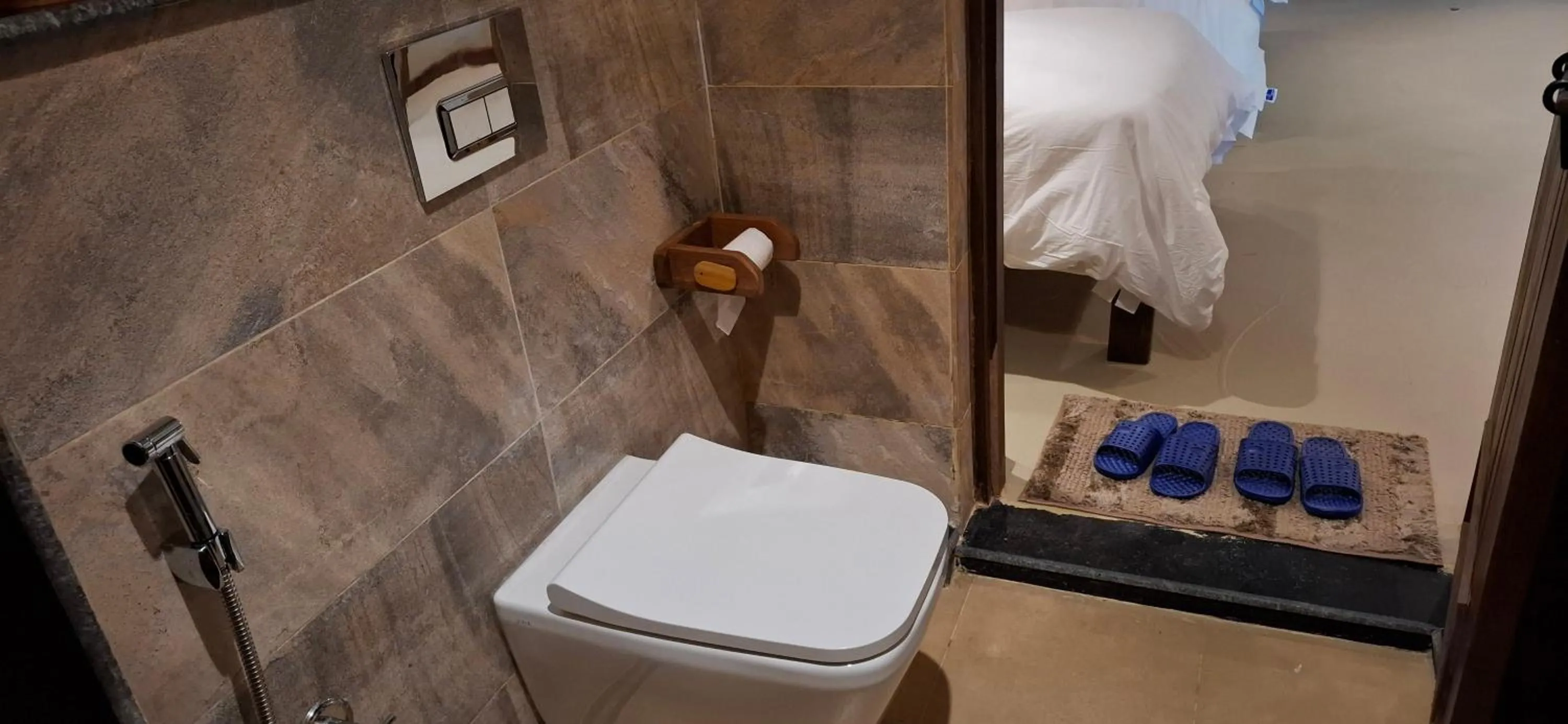 Toilet in River View Jungle Camp