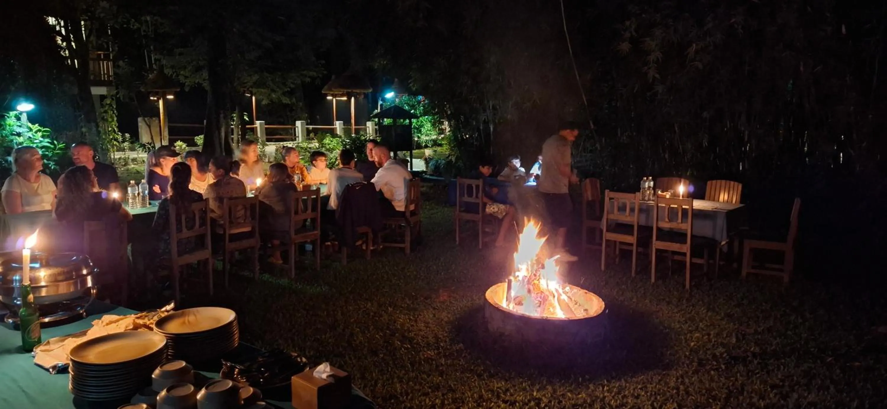 Restaurant/places to eat in River View Jungle Camp