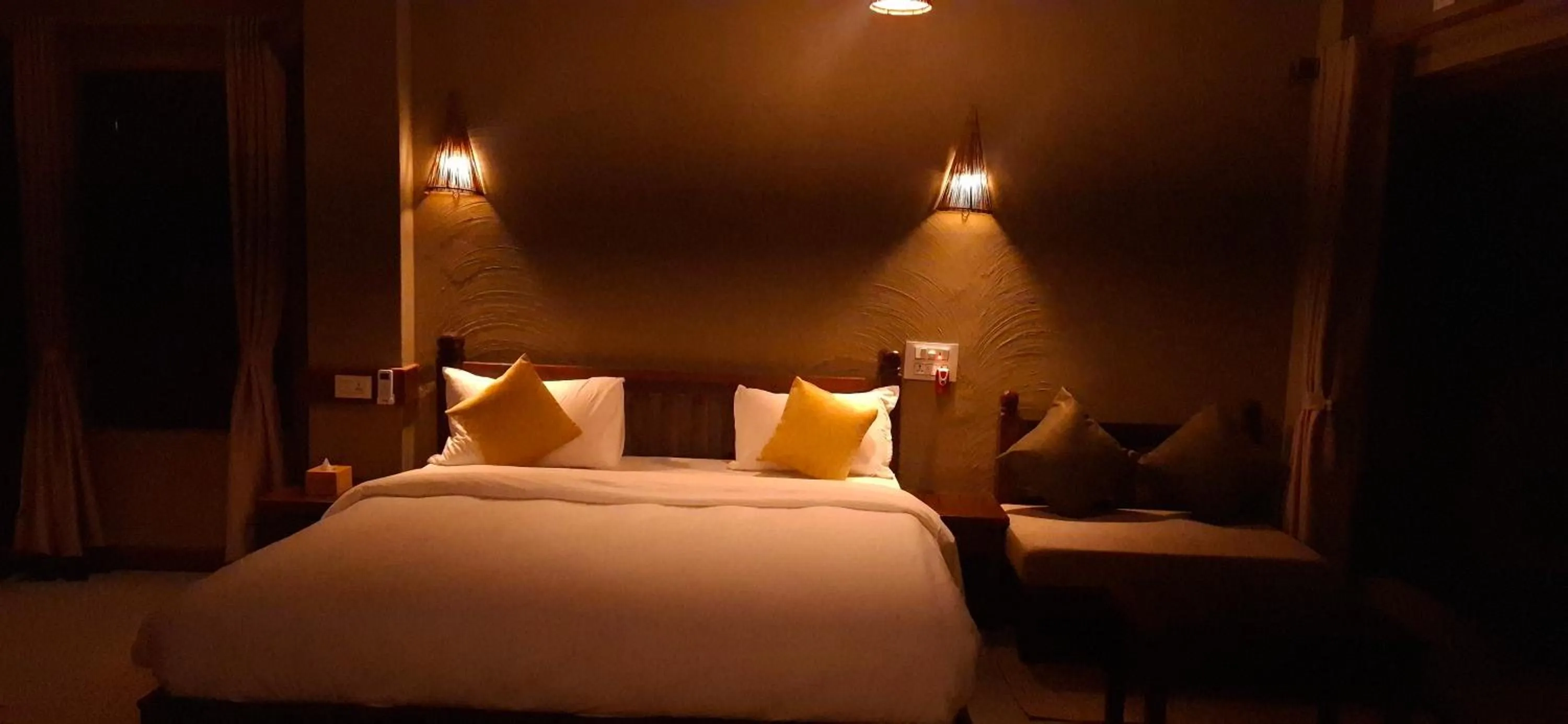 Bedroom, Bed in River View Jungle Camp