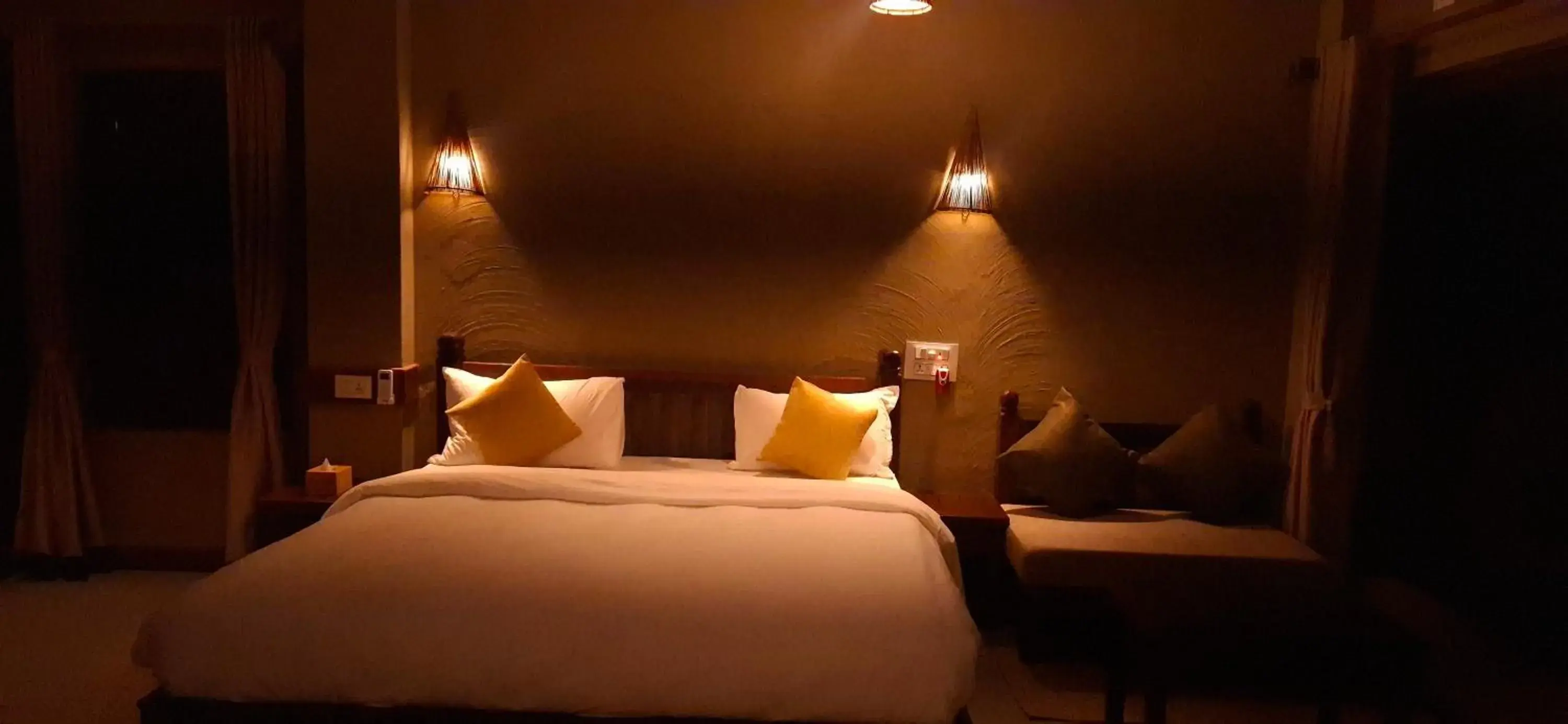 Deluxe Double Room in River View Jungle Camp Deluxe Double Room in River View Jungle Camp