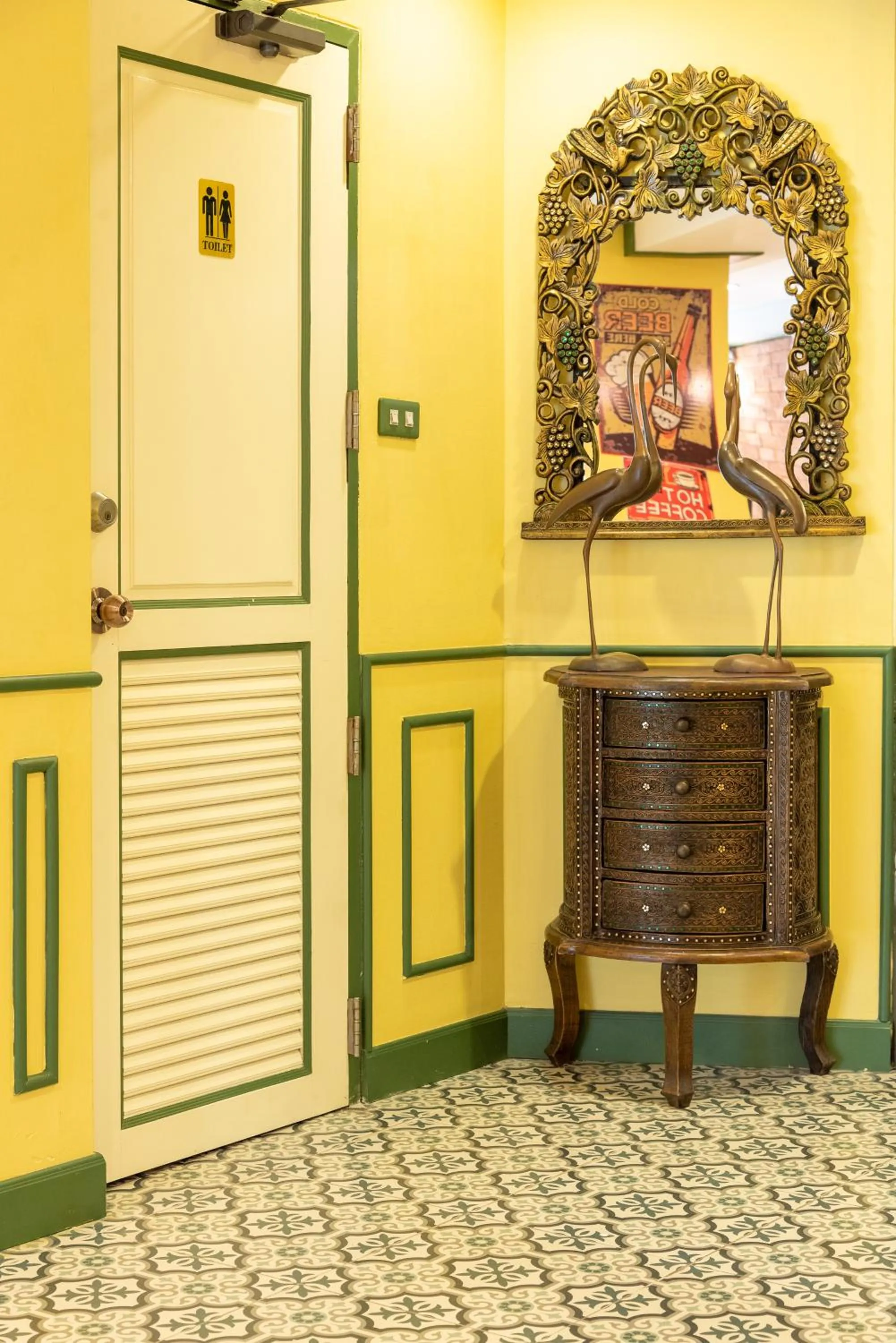 Property building in 75 Paradise Lane Managed by Loft Group