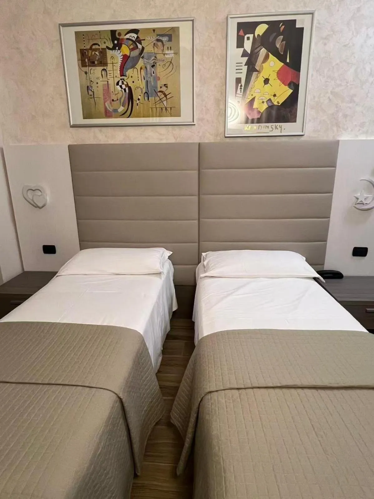 Bedroom, Bed in Hotel Parma