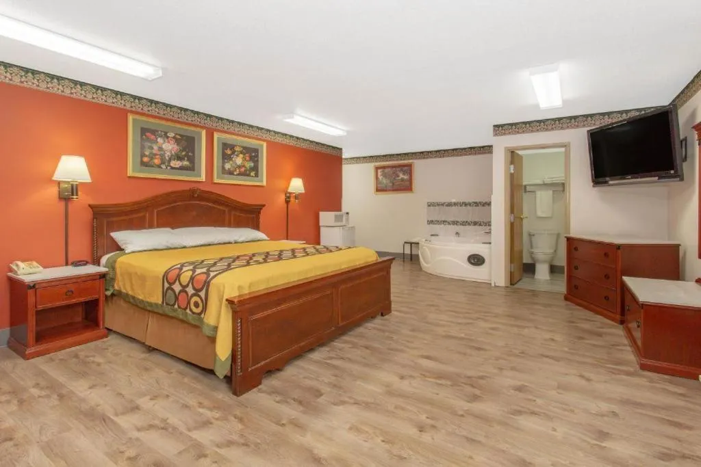 Bed in Super 8 by Wyndham Bedford