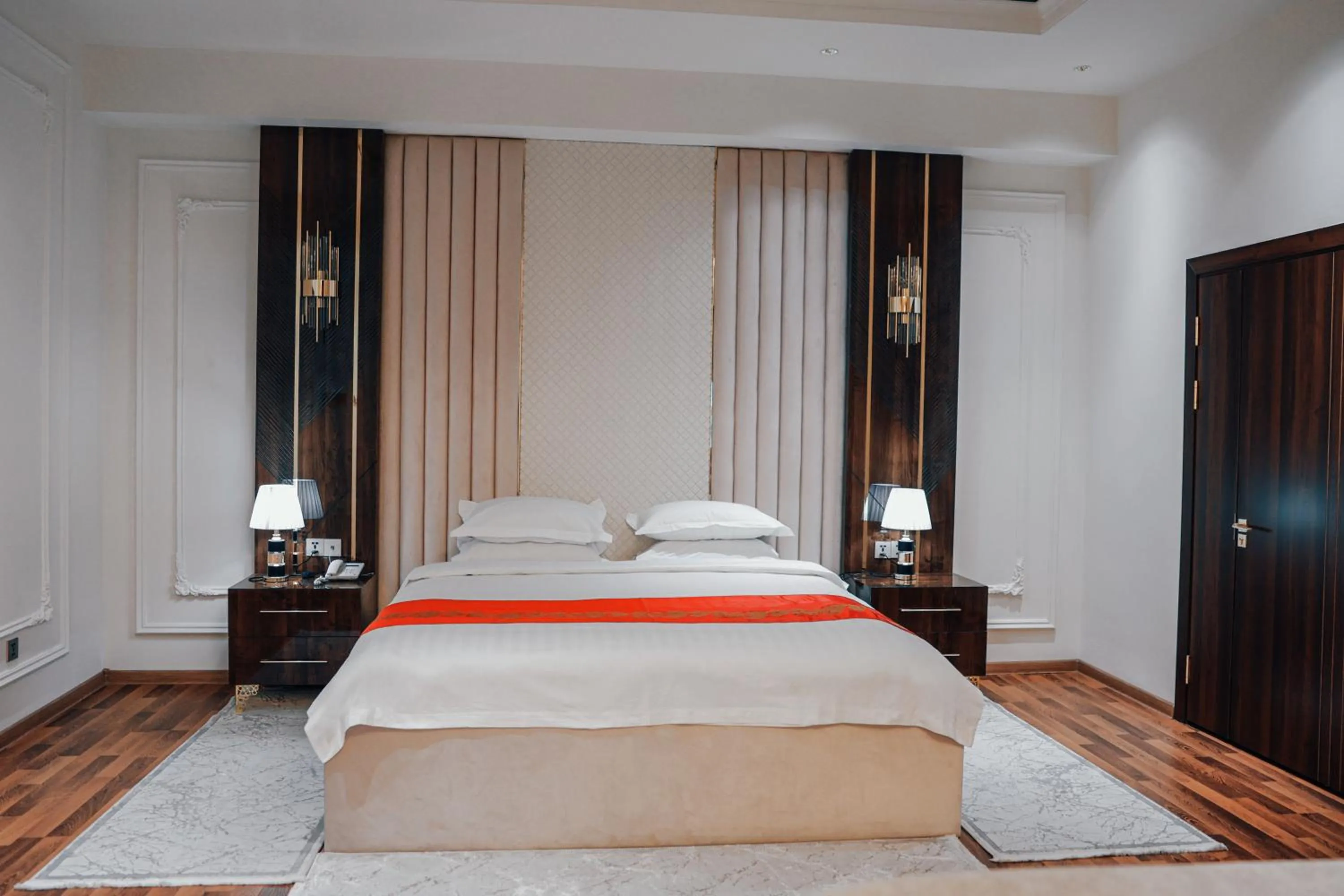 Bed in KANGURT Grand Hotel