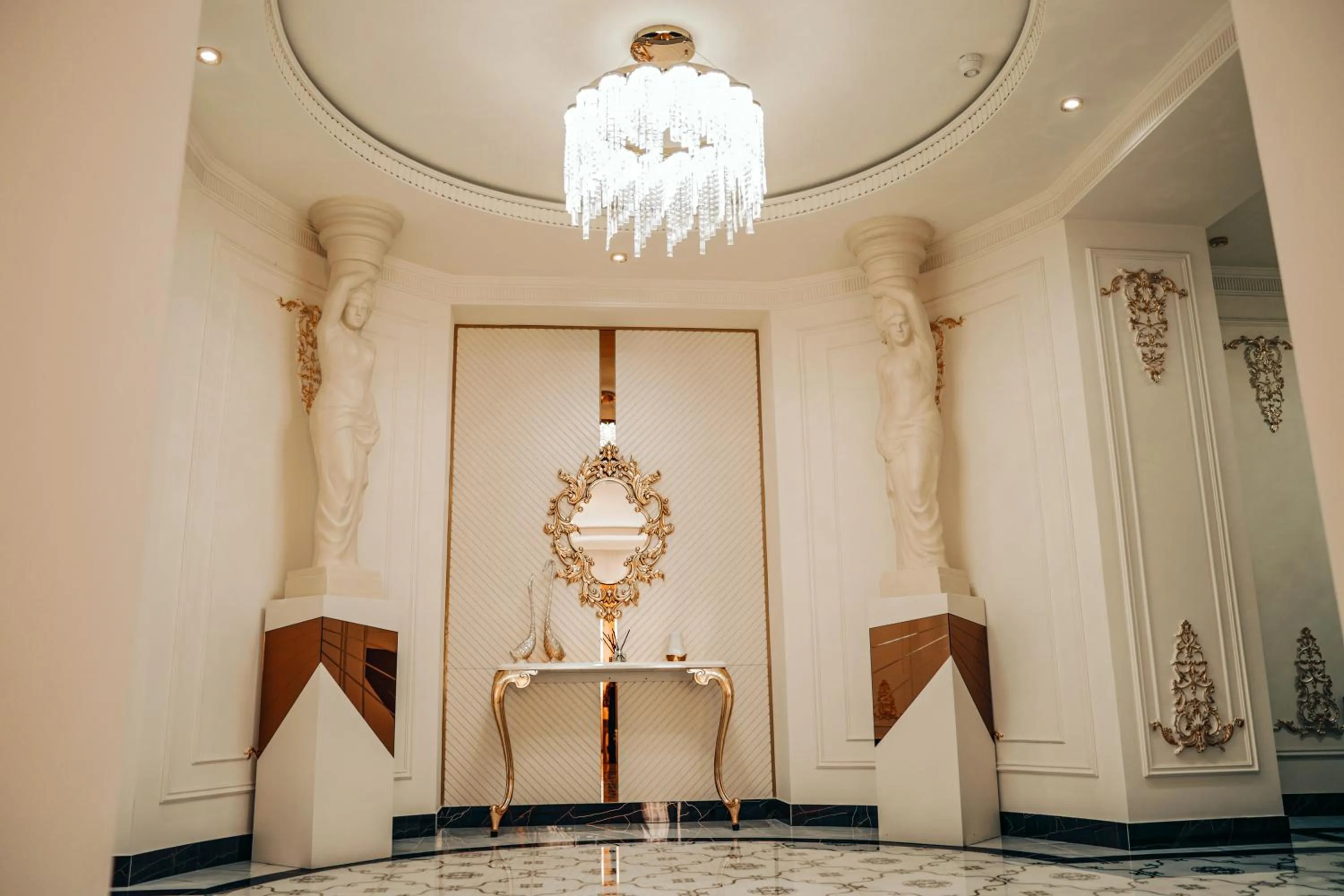 Property building in KANGURT Grand Hotel