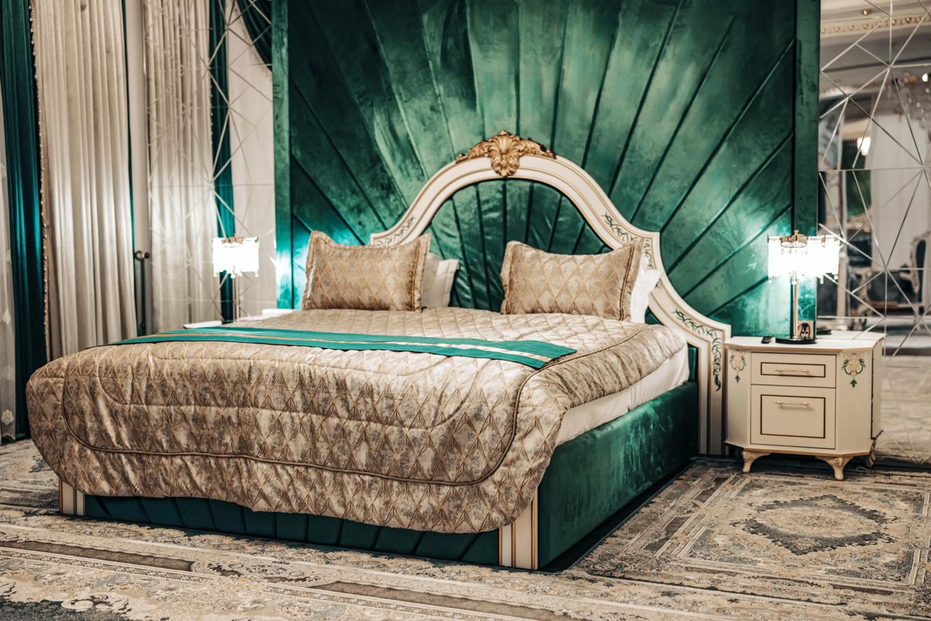 Bed in KANGURT Grand Hotel