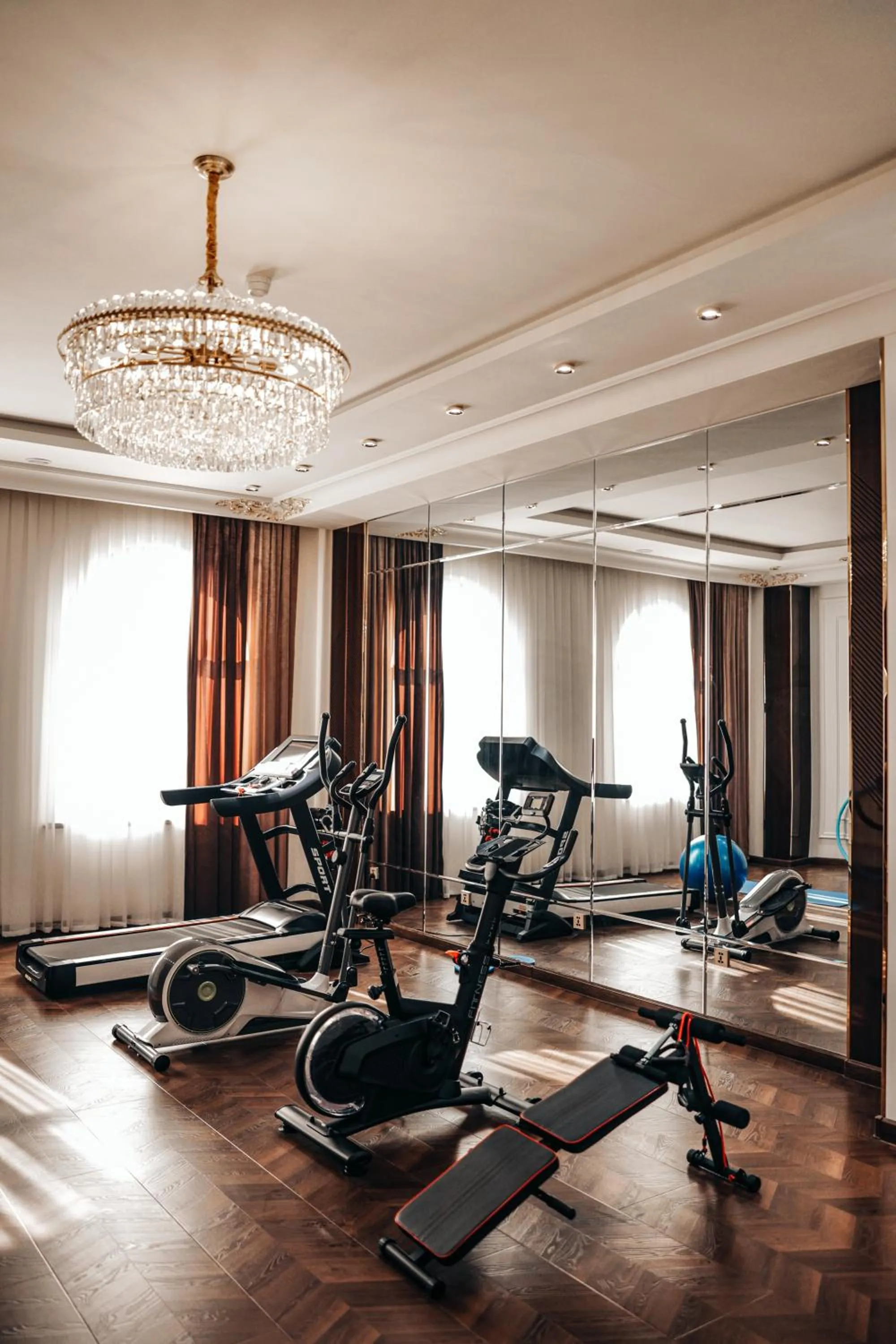 Fitness centre/facilities in KANGURT Grand Hotel
